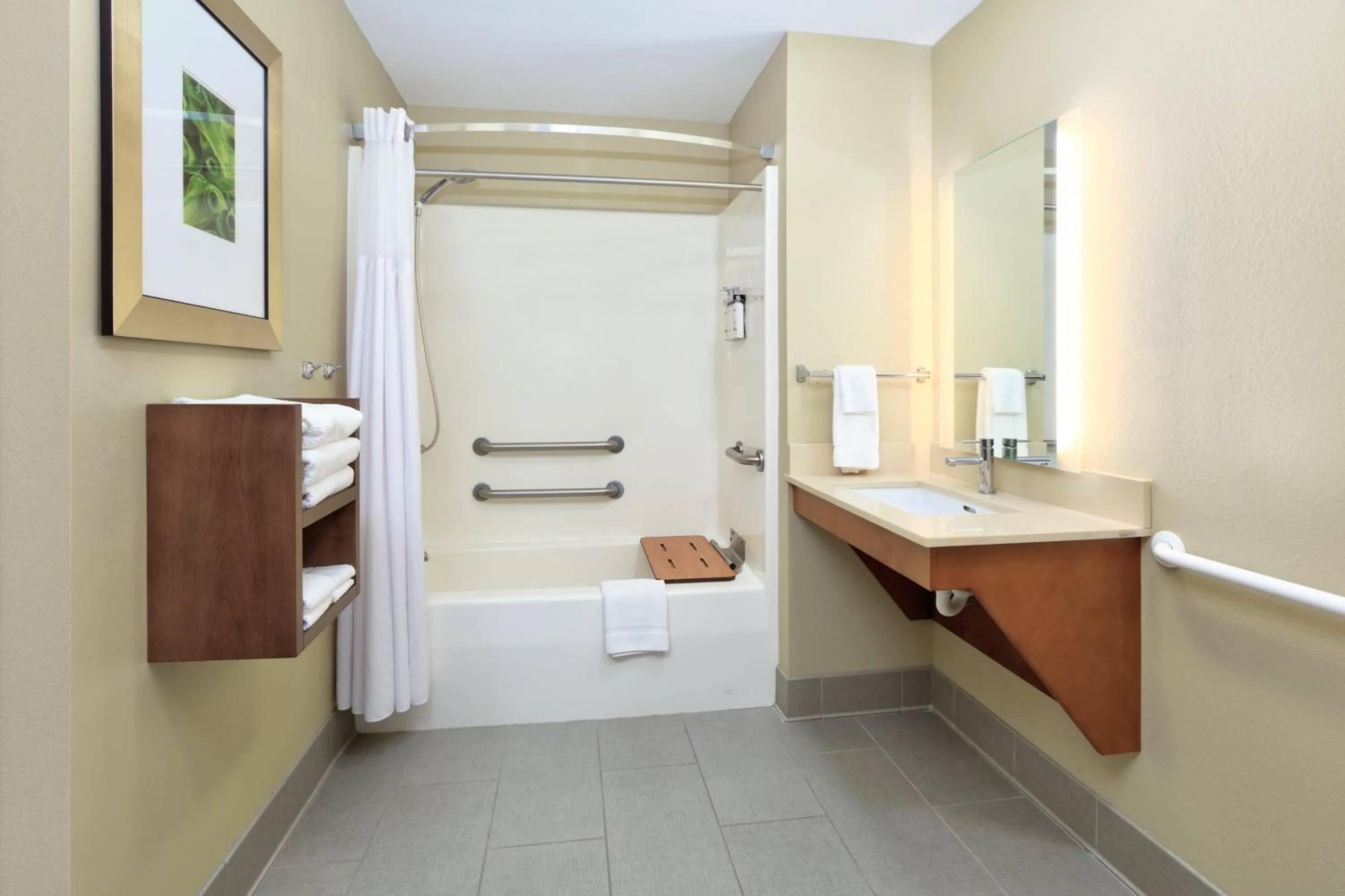 One-Bedroom Suite with Tub - Mobility Accessible in Staybridge Suites Corning by IHG