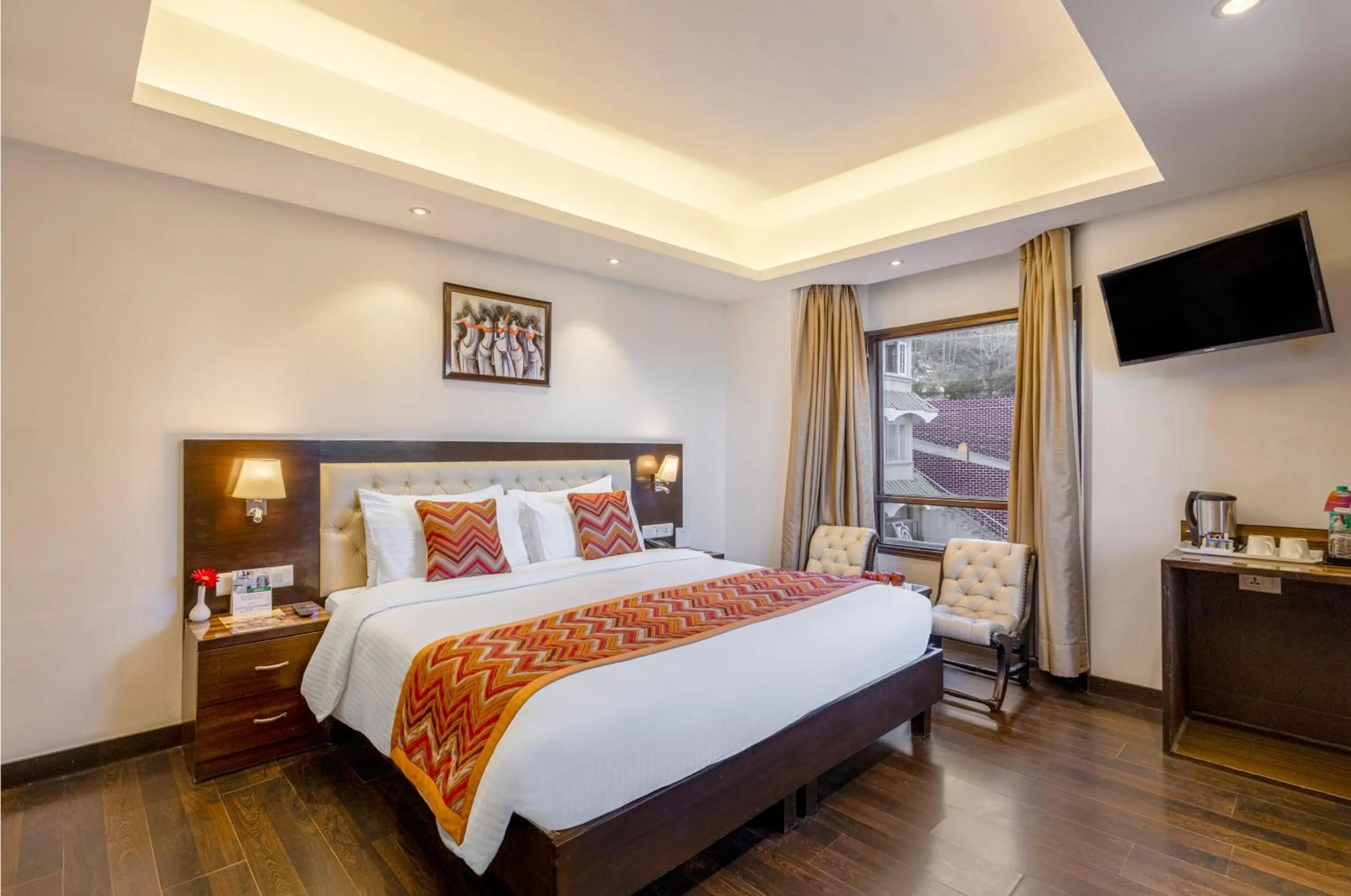 Valley View Premier Room With Balcony in Sterling Kufri