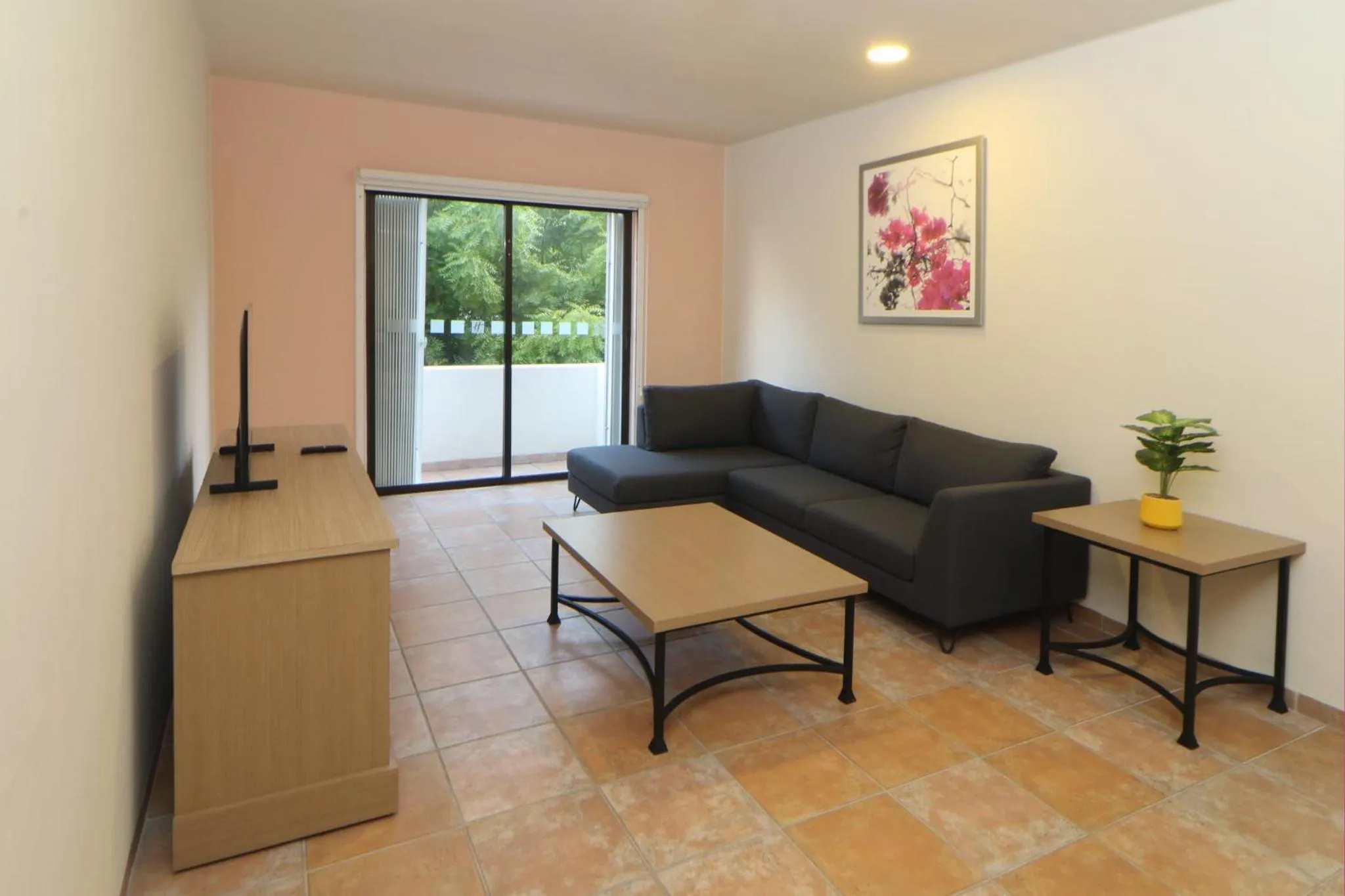 One-Bedroom King Suite in Holiday Inn Ciudad Del Carmen by IHG