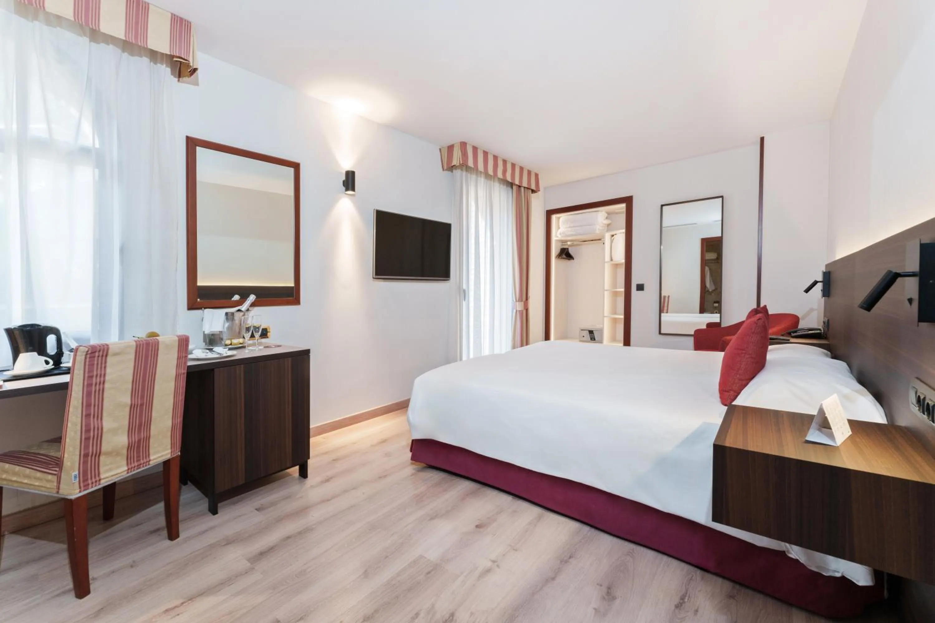 Twin Room in Hotel Spa Termes Carlemany