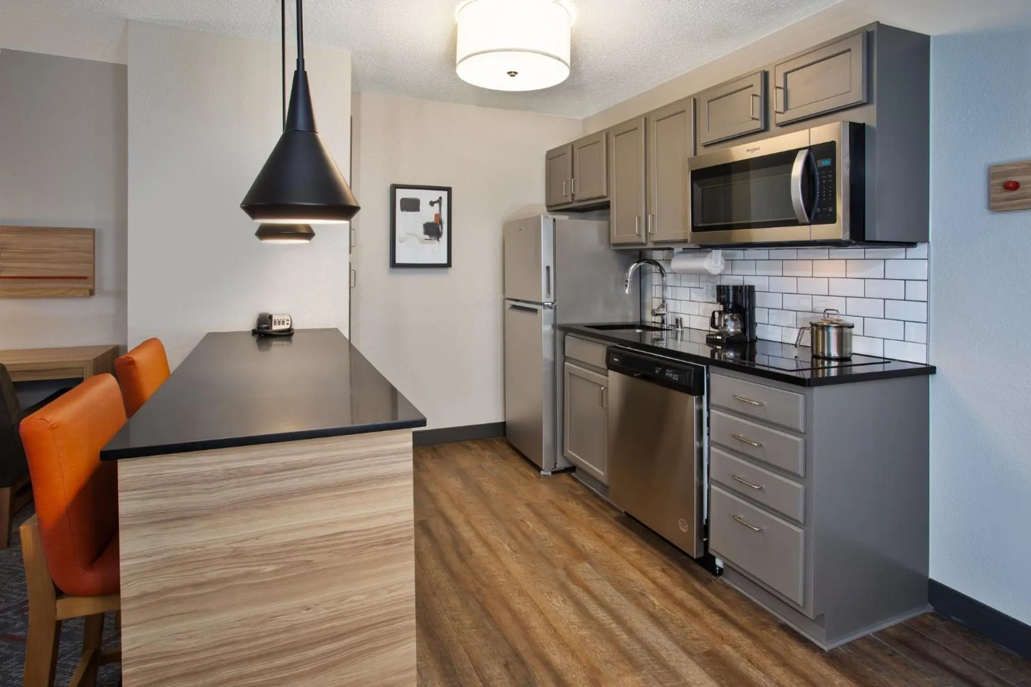 One-Bedroom Suite in Candlewood Suites Kenosha - Pleasant Prairie by IHG