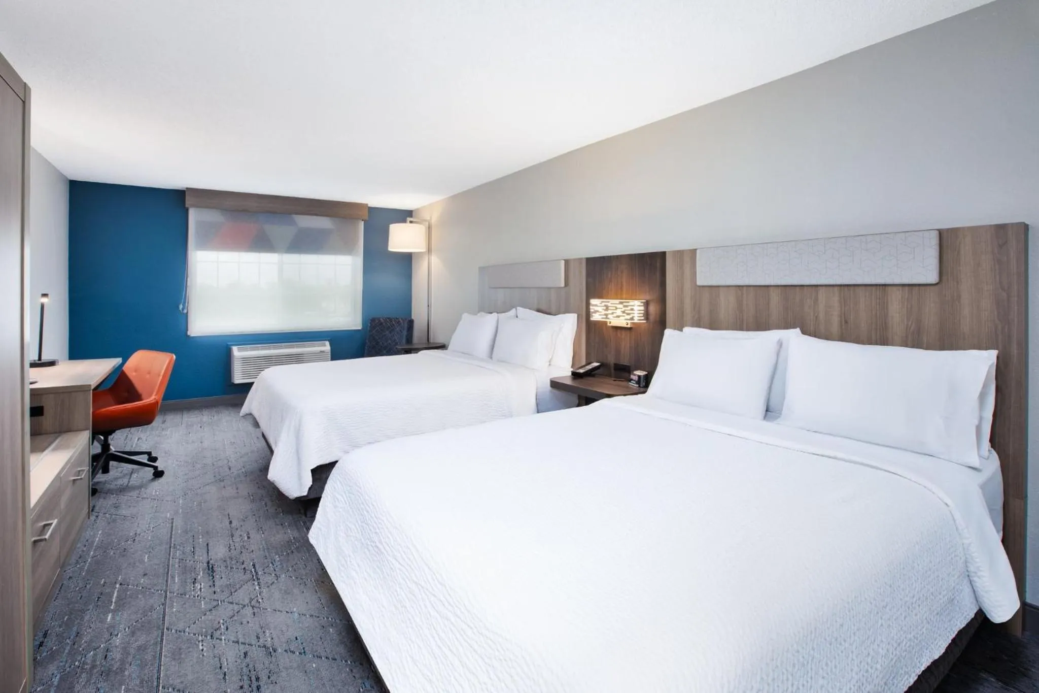 Standard Room with Two Queen Beds in Holiday Inn Express Hotel & Suites Defiance by IHG
