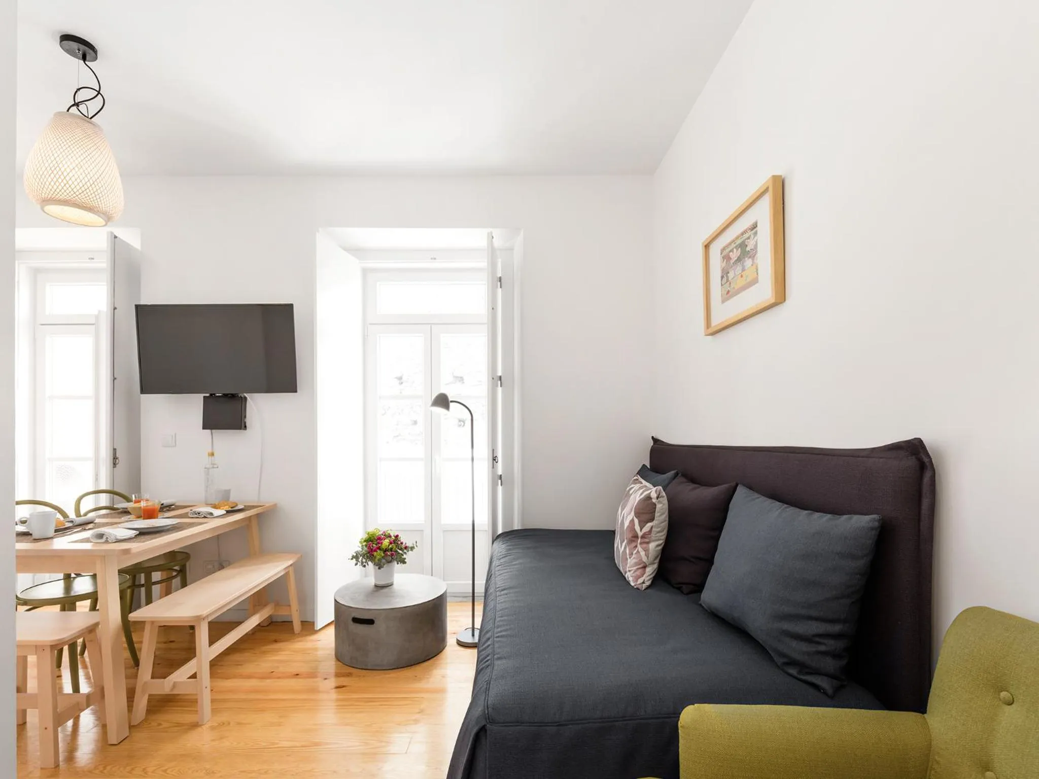 Deluxe Two-Bedroom Apartment in Lisbon Serviced Apartments - Castelo S. Jorge
