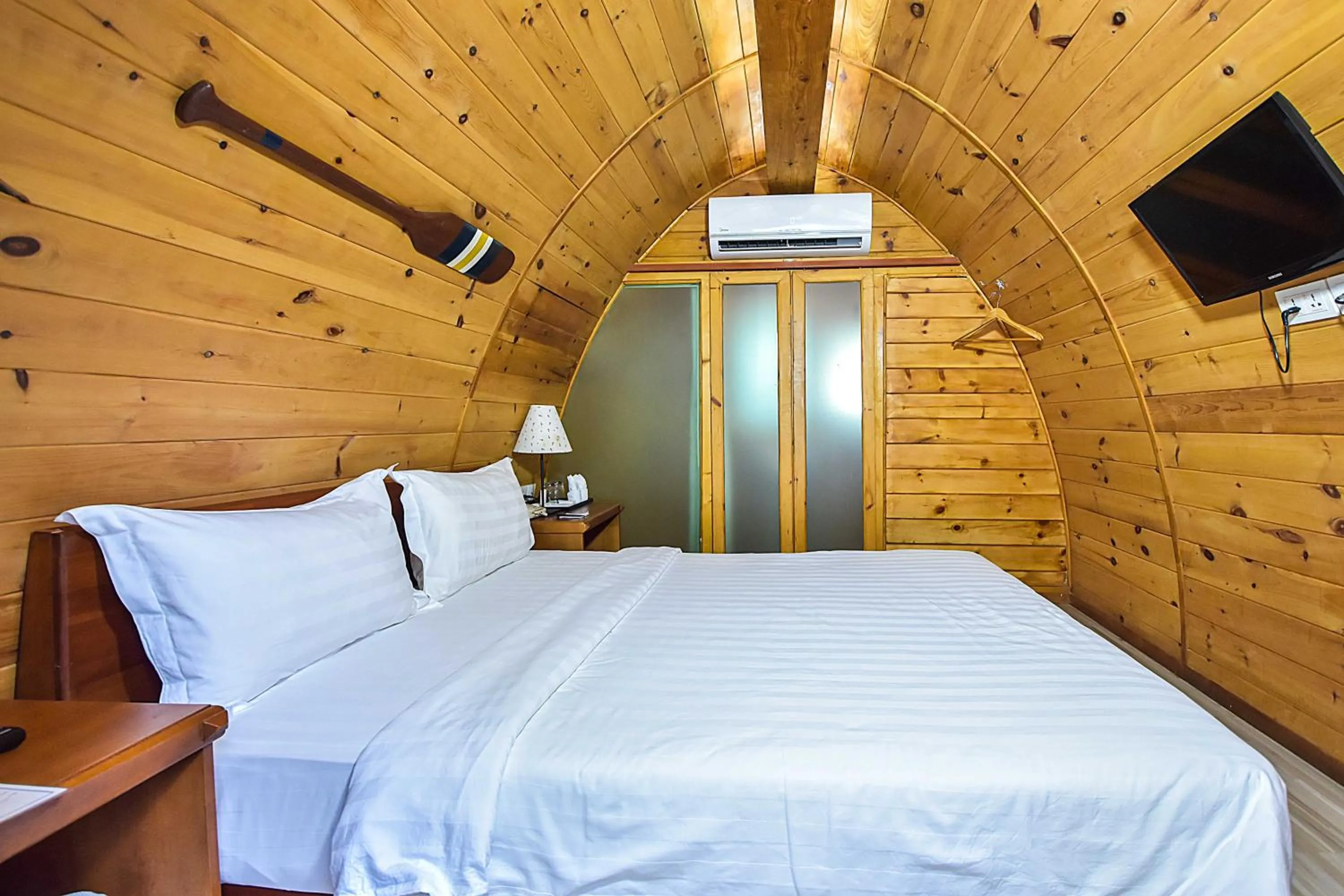 Eco Pod King in Independence Hotel Resort & Spa