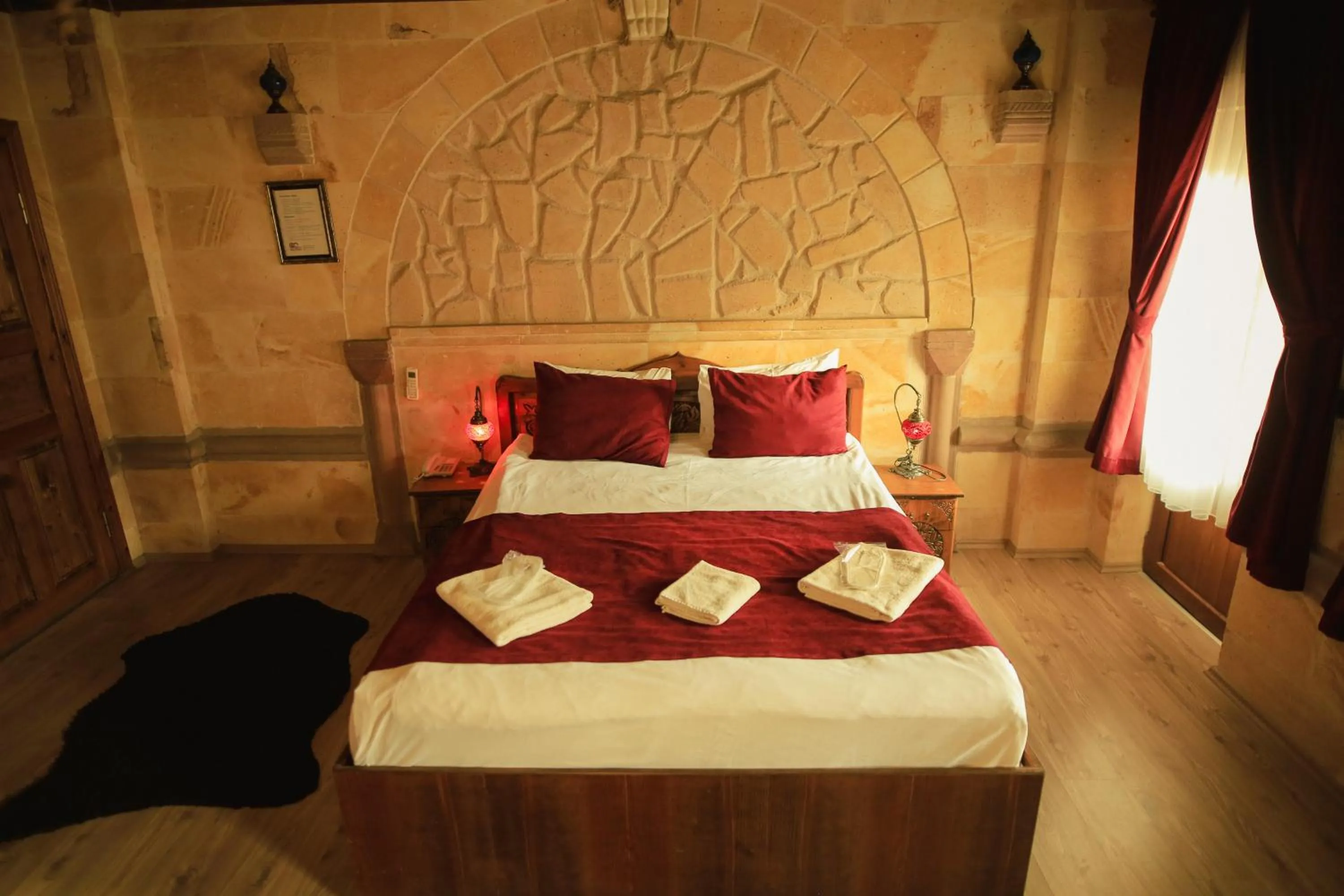 Deluxe Twin Room with Balcony in Peace Stone House