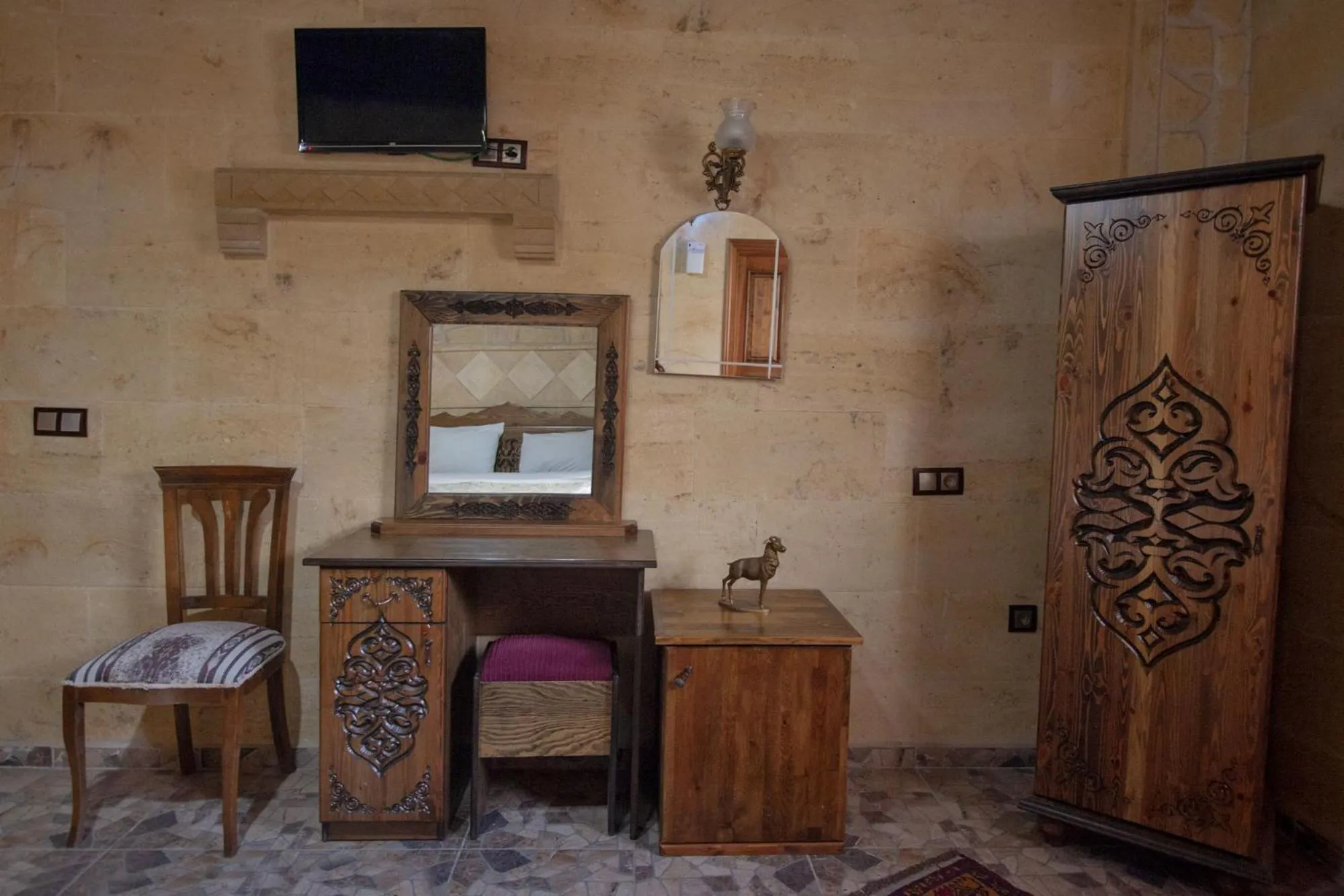 Economy Double Room in Peace Stone House