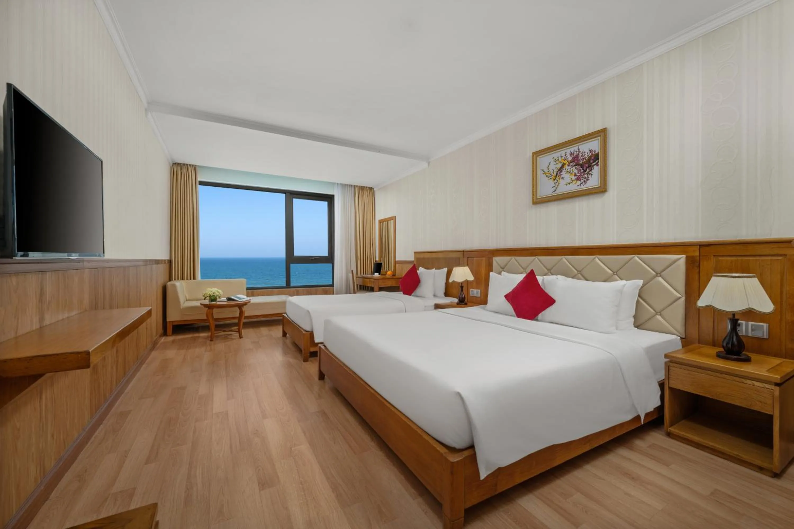 Triple Room with Sea View in Serene Beach Hotel Danang