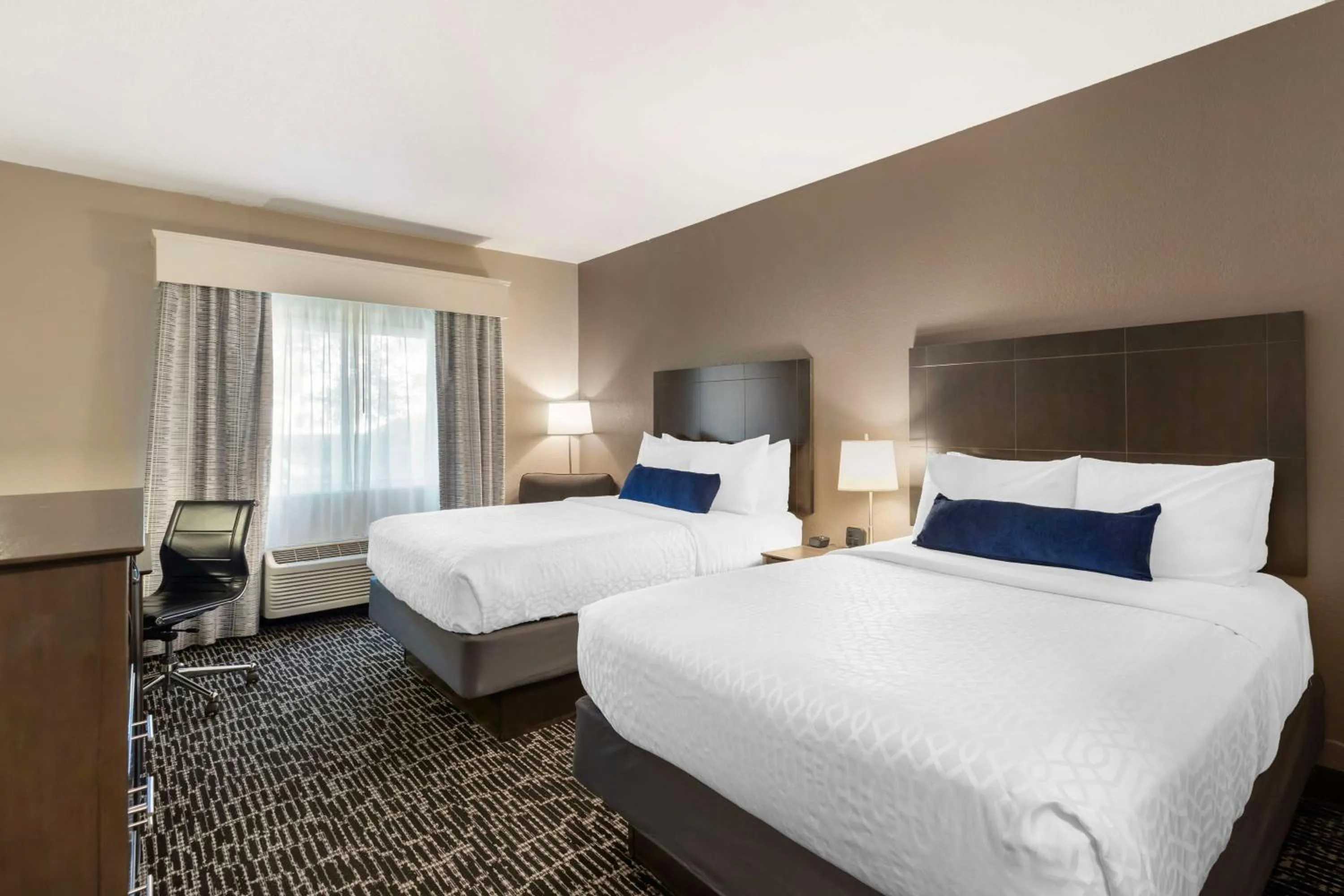 Queen Room with Two Queen Beds and Mobility Accessible Bathtub in Best Western Greeley