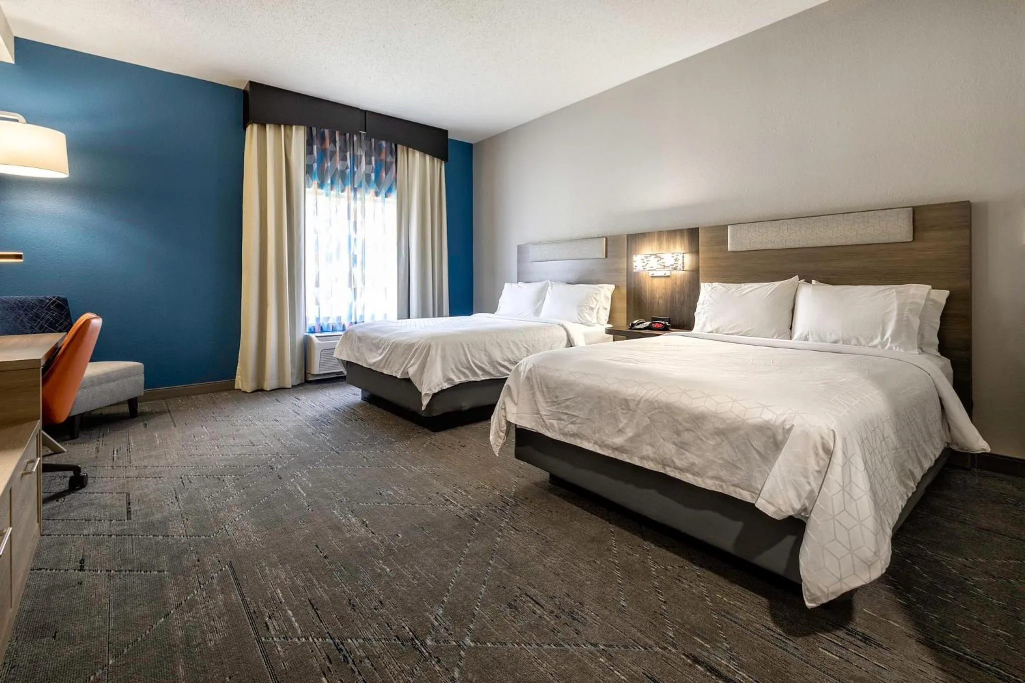 Standard Room with Two Queen Beds in Holiday Inn Express Hotel & Suites Festus-South St. Louis by IHG