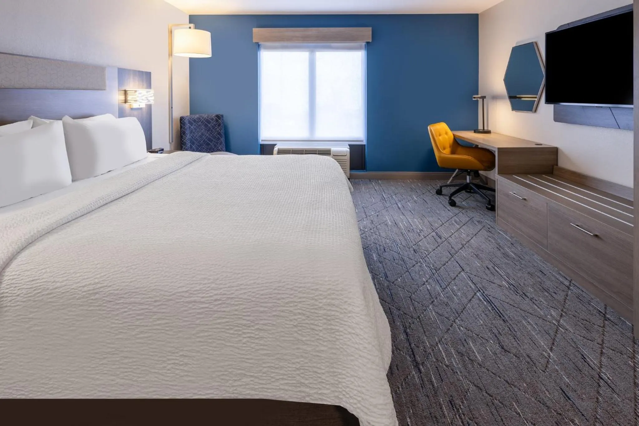 Standard King Room in Holiday Inn Express Hotel & Suites Jackson - Flowood by IHG