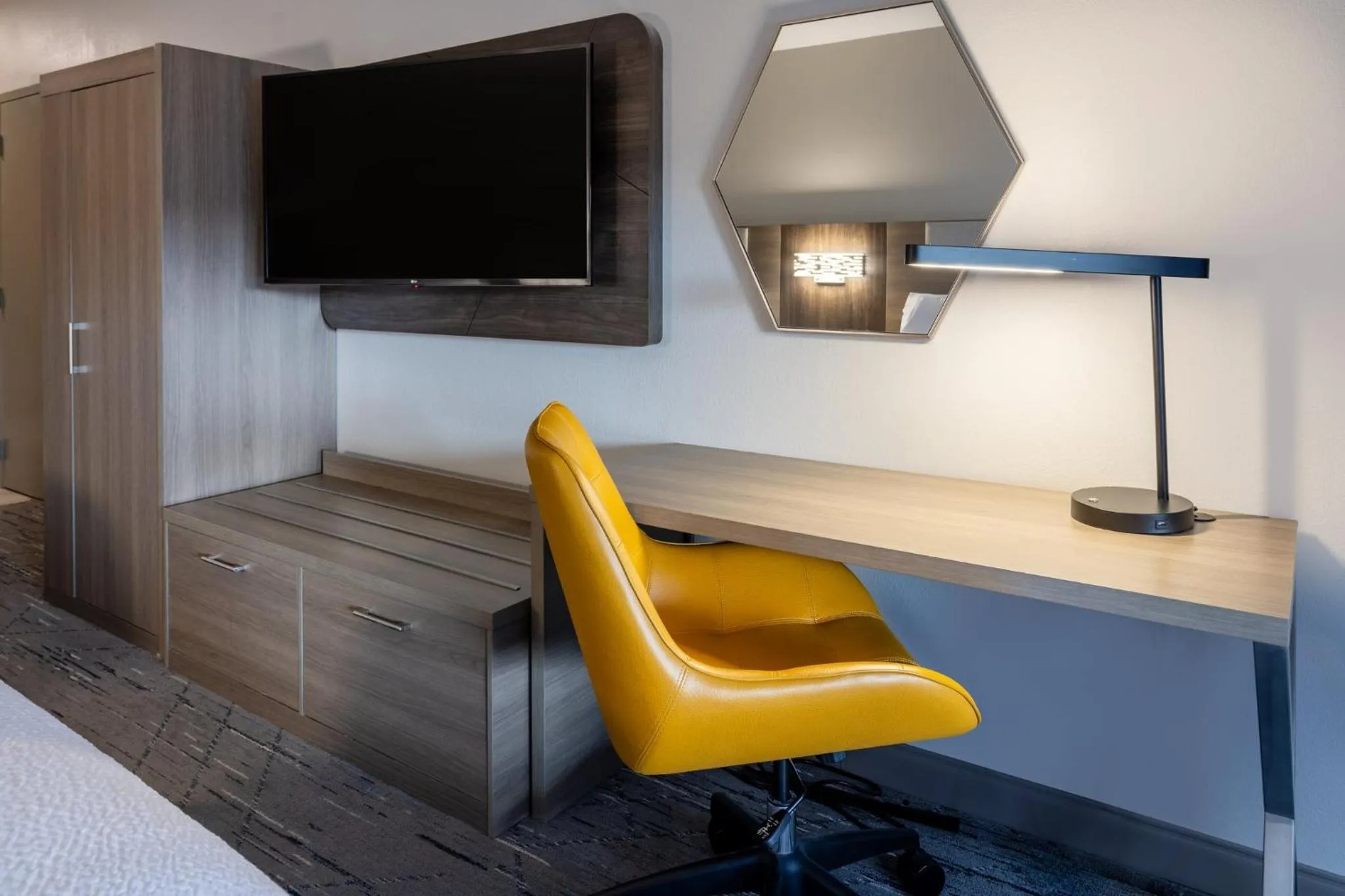 Queen Suite with Two Queen Beds and Sofa Bed in Holiday Inn Express Hotel & Suites Jackson - Flowood by IHG