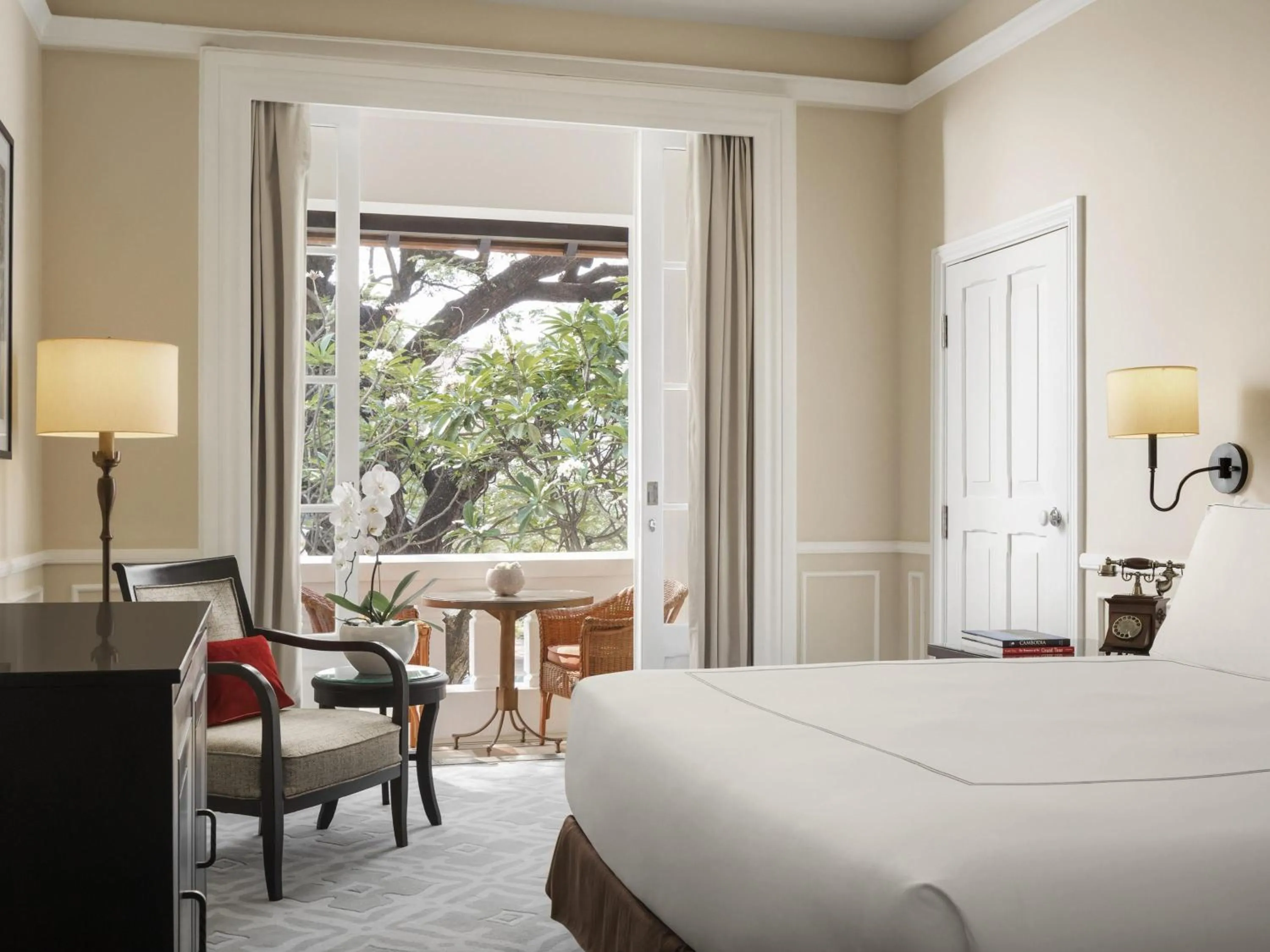 Executive King Suite in Raffles Hotel Le Royal