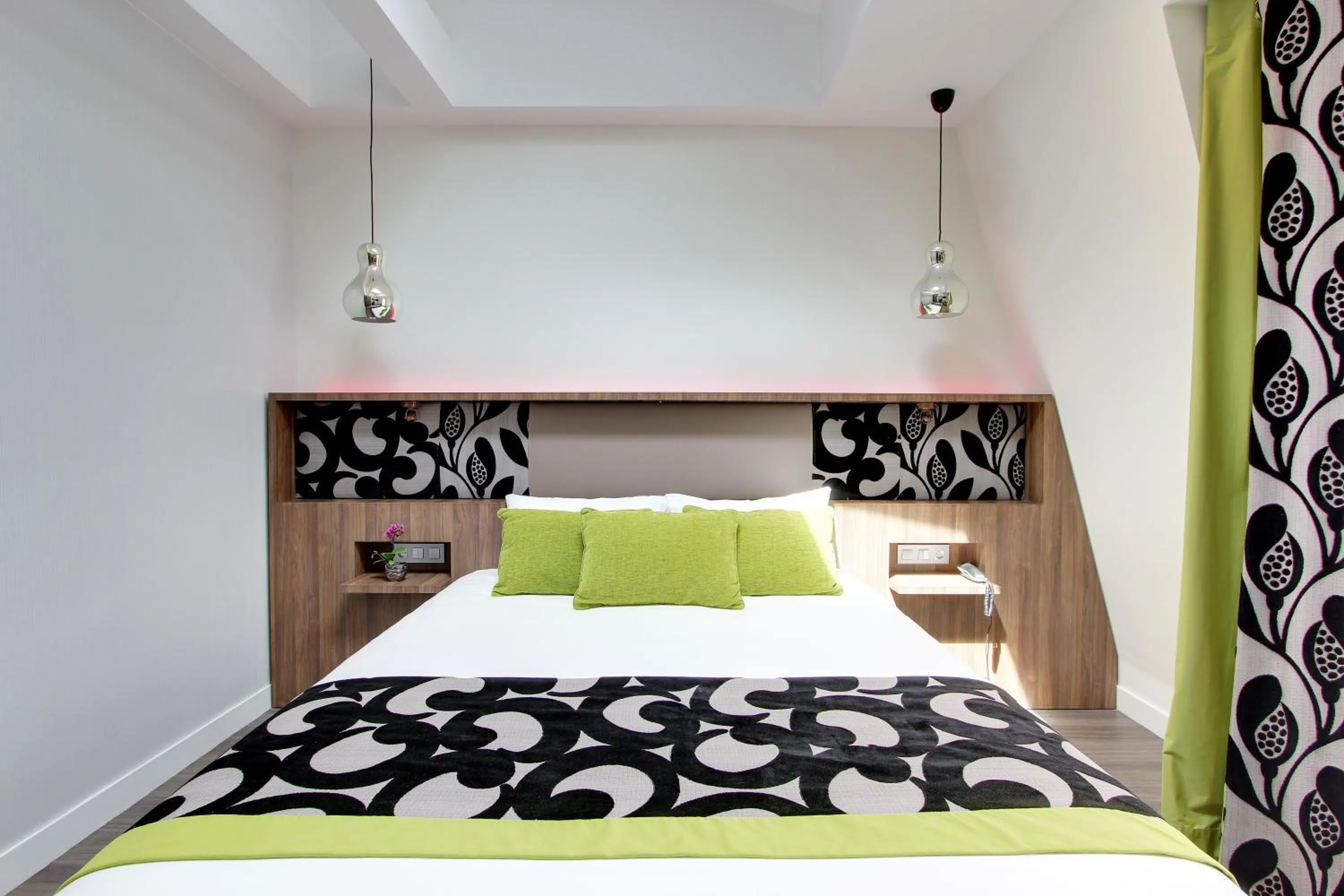 Junior Suite in Hotel Alhambra