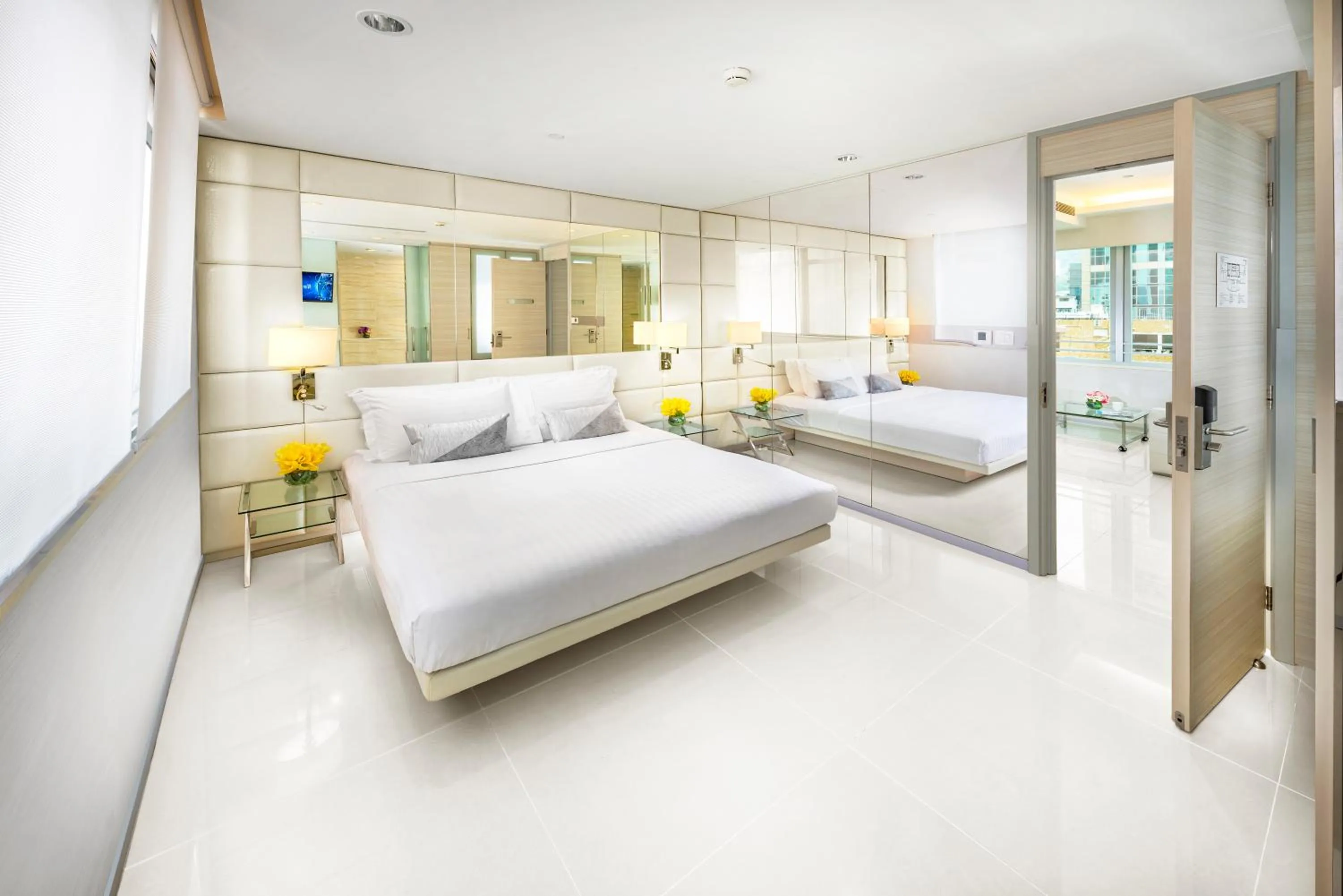 Limited Offer - iResidence Premier Two-Bedroom Suite in iclub Wan Chai Hotel