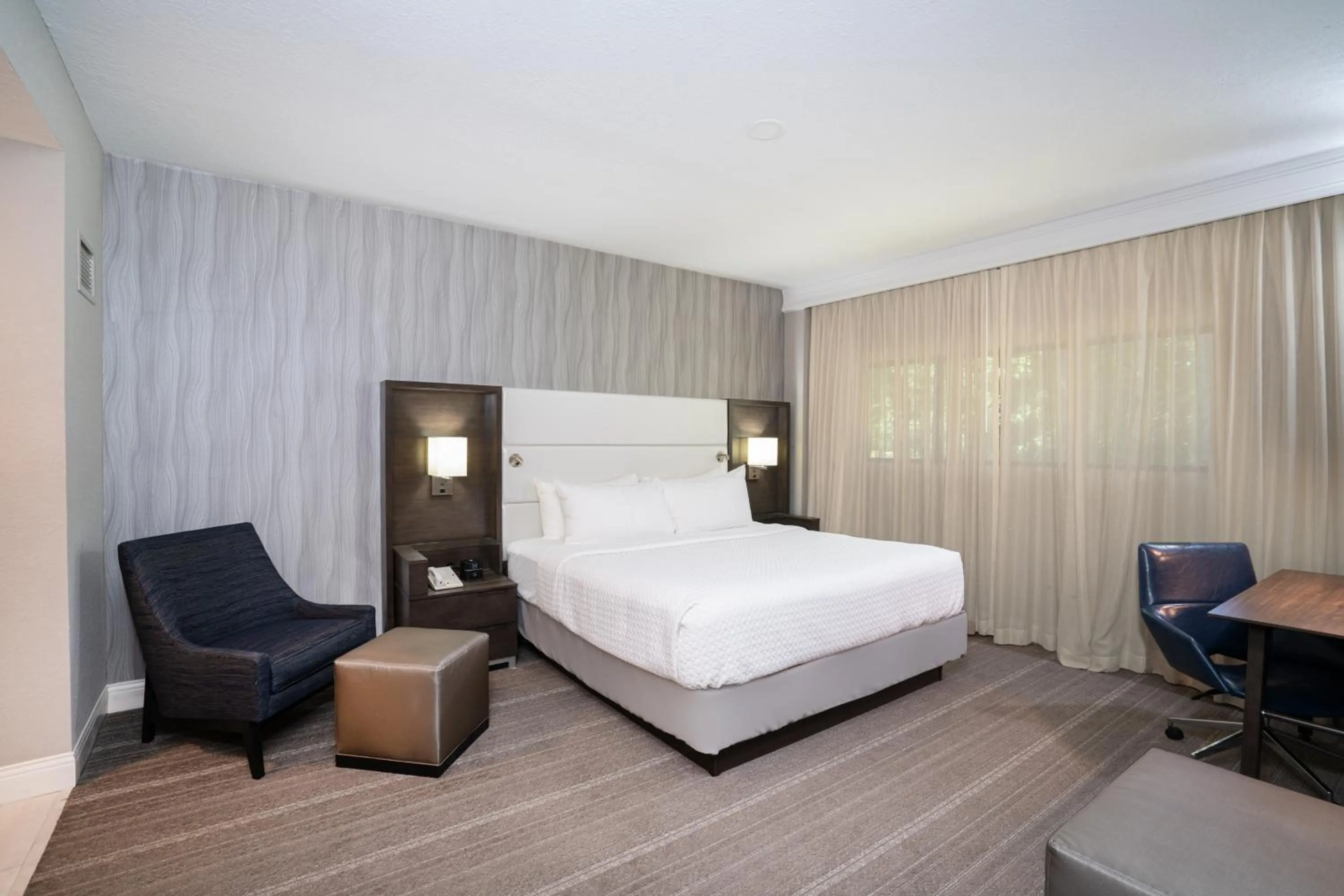 Standard King Room in Crowne Plaza Atlanta SW - Peachtree City by IHG