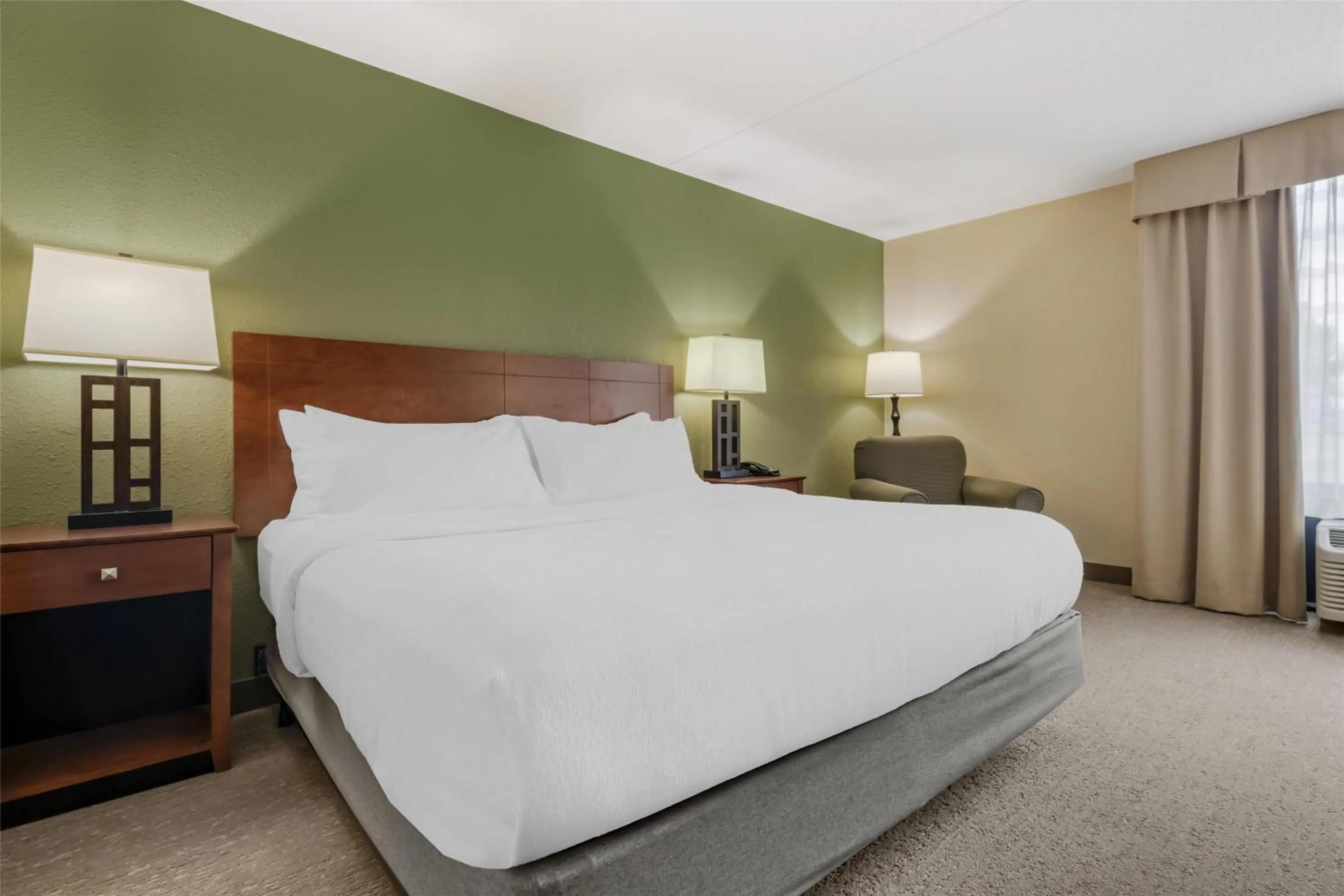 King Room  - Disability Access in Best Western Fairmont