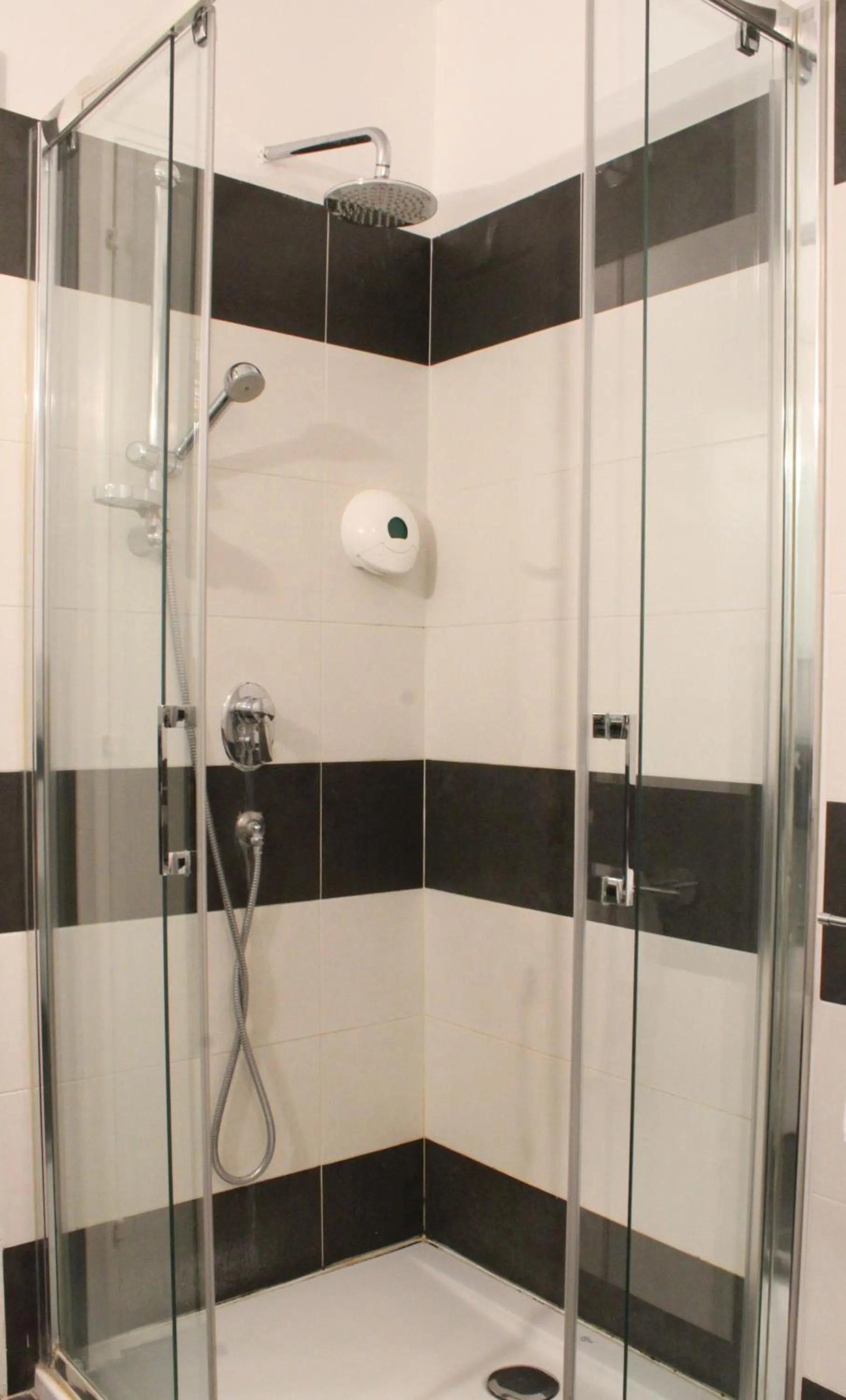 Classic Triple Room in Hôtel Alexandra