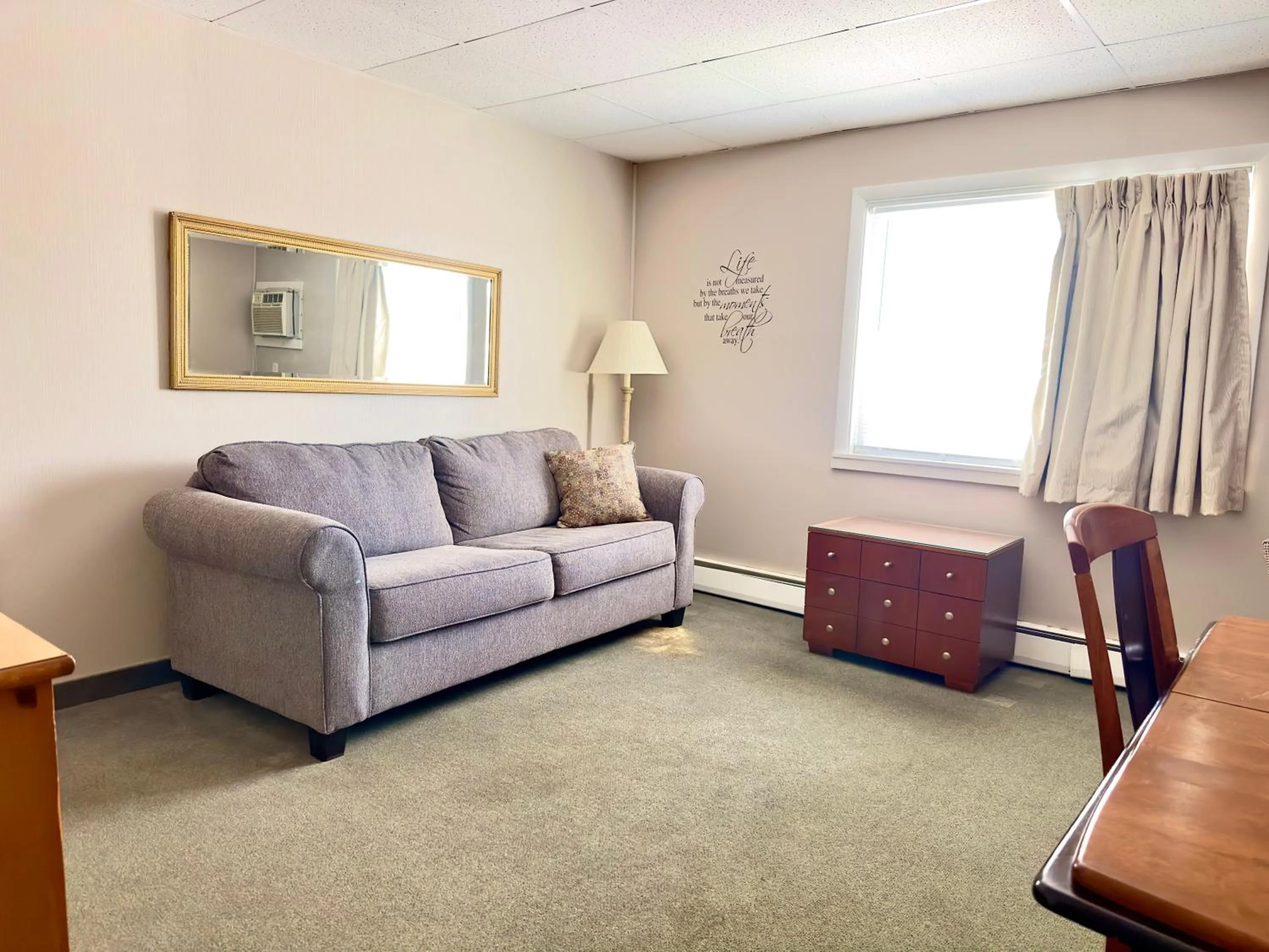 Family Suite in Colonial Valley Motel