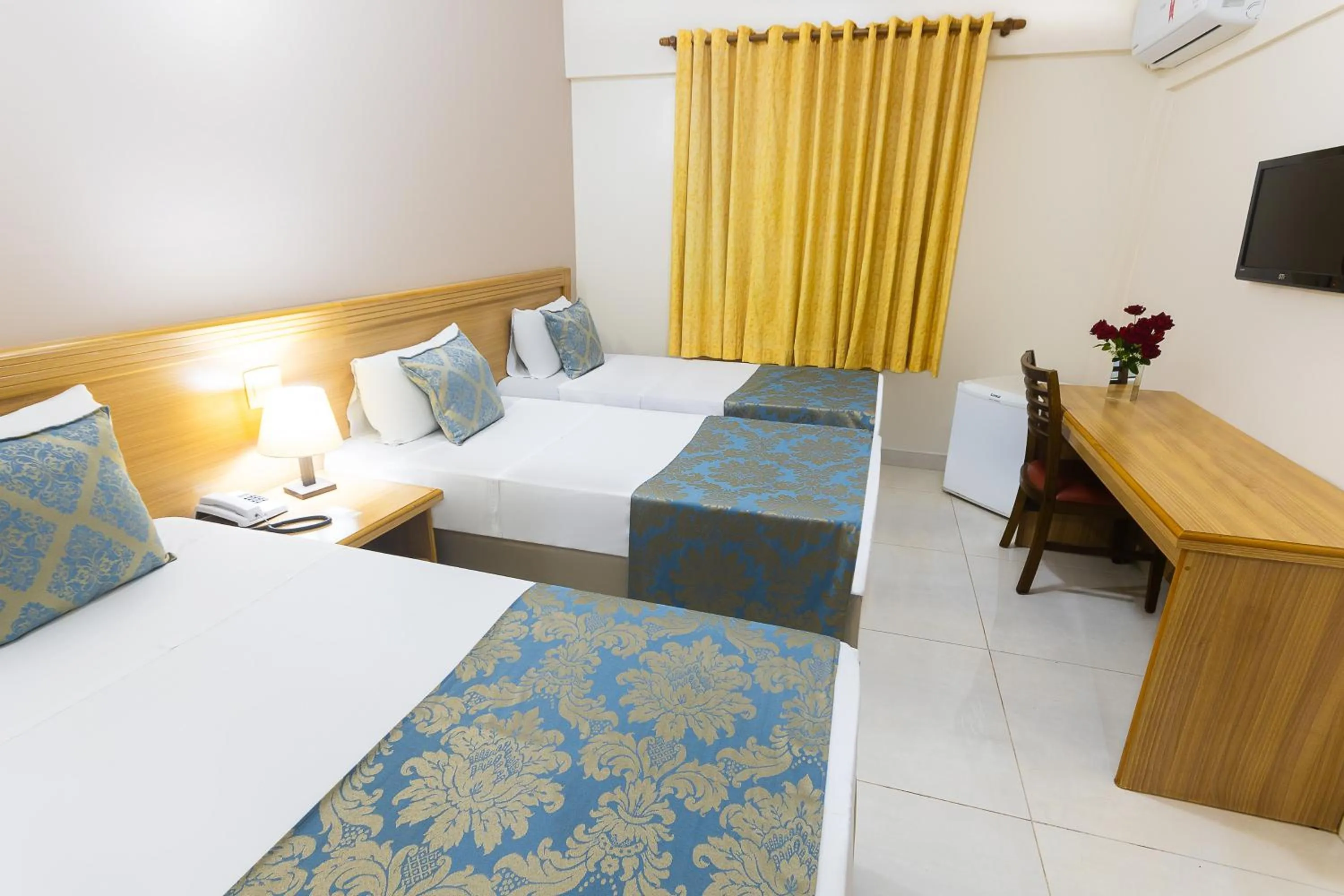 Standard Triple Room in Hotel Dan Inn Express Ribeirão Preto By Nacional Inn