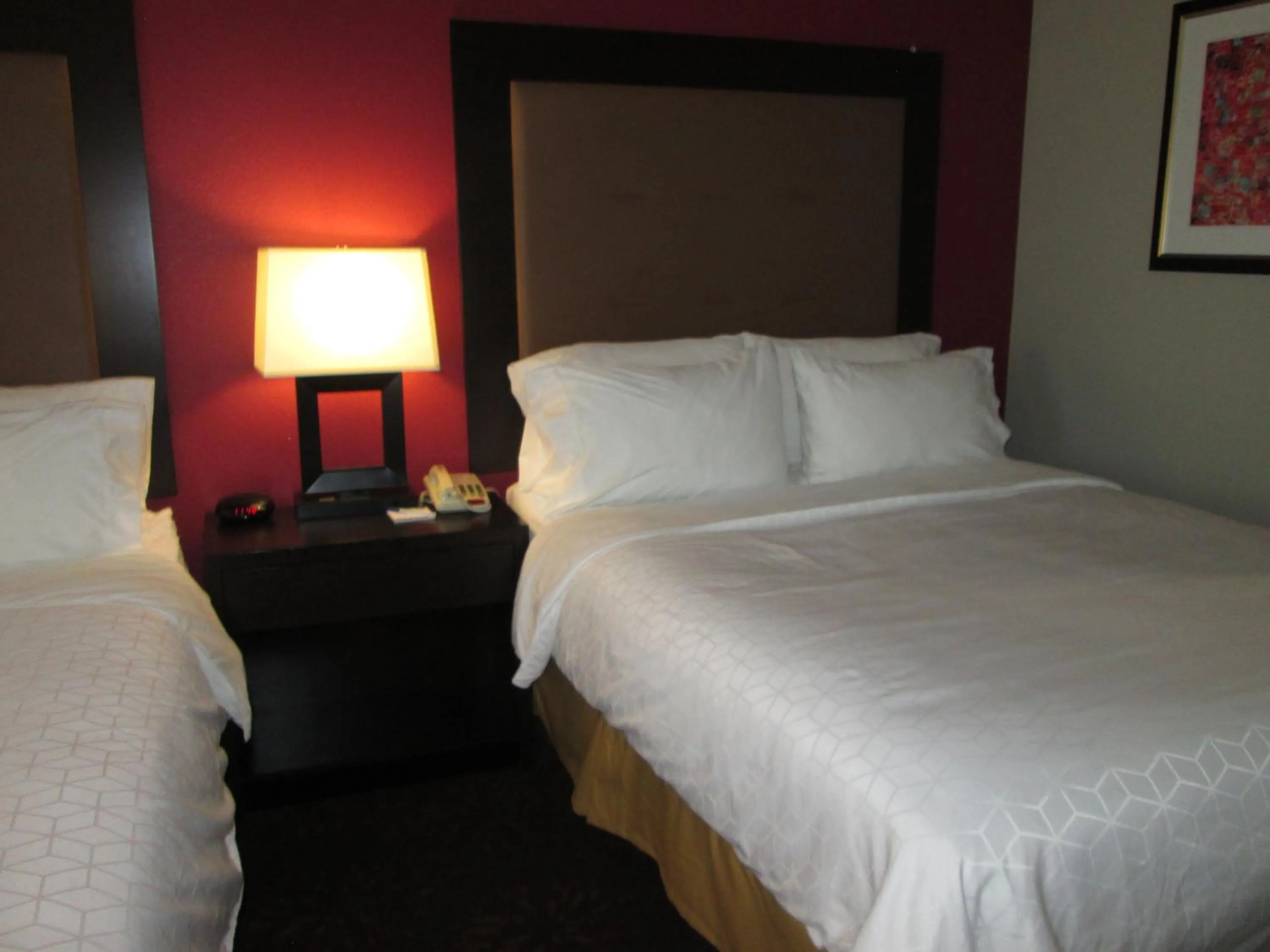 Queen Room with Two Queen Beds - Mobility Access Tub/Non-Smoking in Holiday Inn Express Cloverdale - Greencastle by IHG