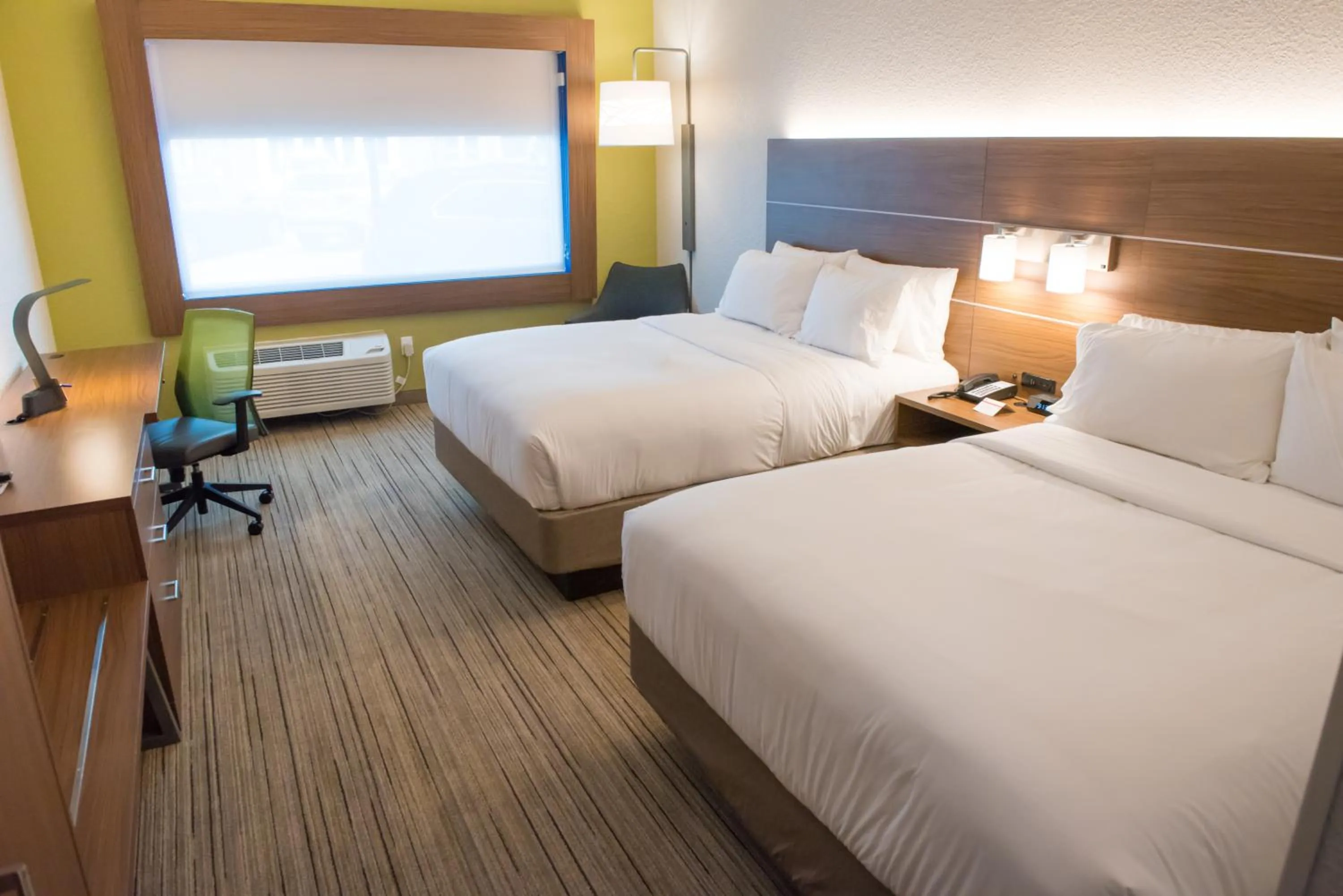 Standard Queen Room with Two Queen Beds in Holiday Inn Express Hotel & Suites East Lansing by IHG