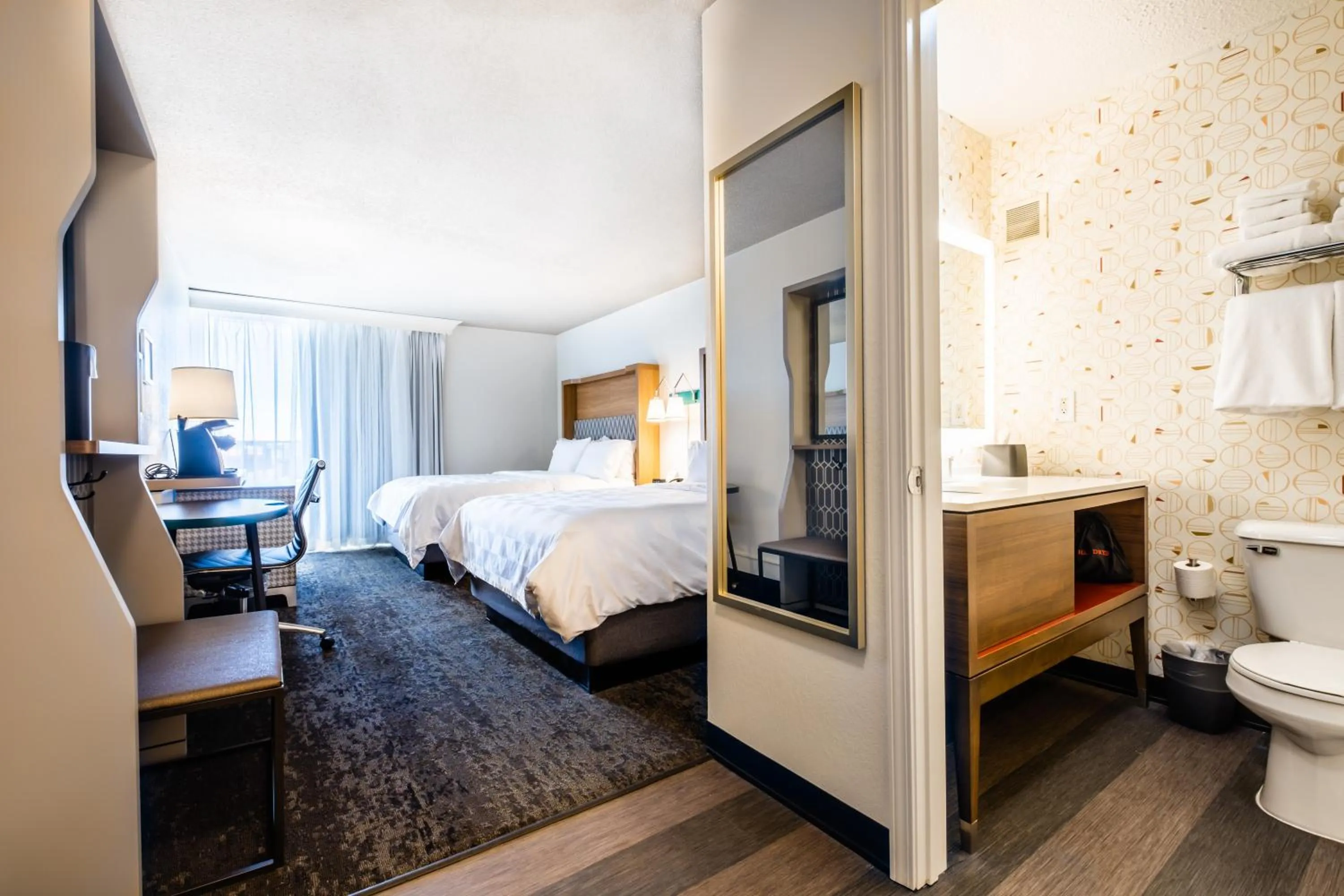 Deluxe Twin Room - Hearing Accessible in Holiday Inn Grand Haven-Spring Lake by IHG