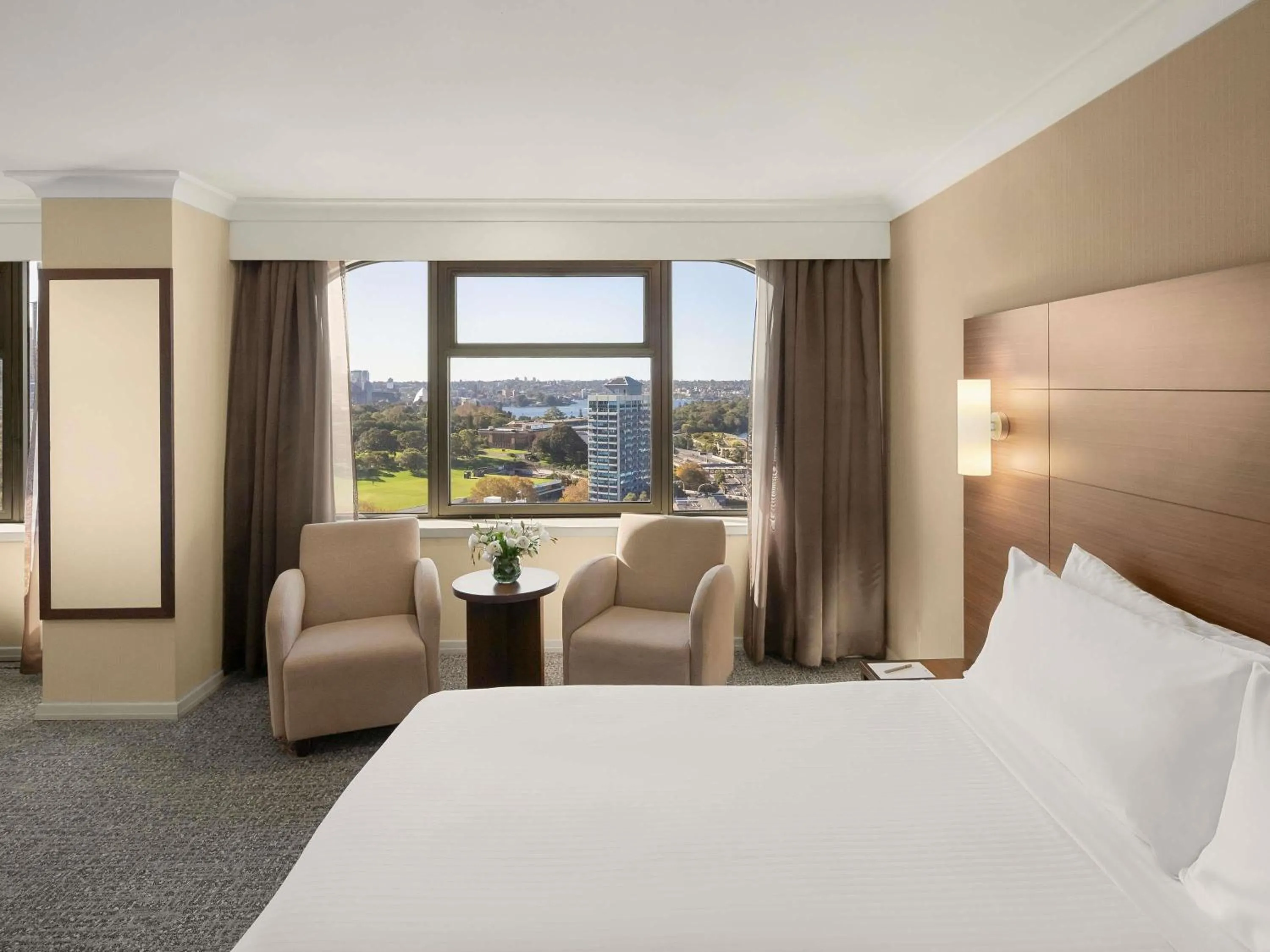 Deluxe King Room with Harbor View in The Sydney Boulevard Hotel