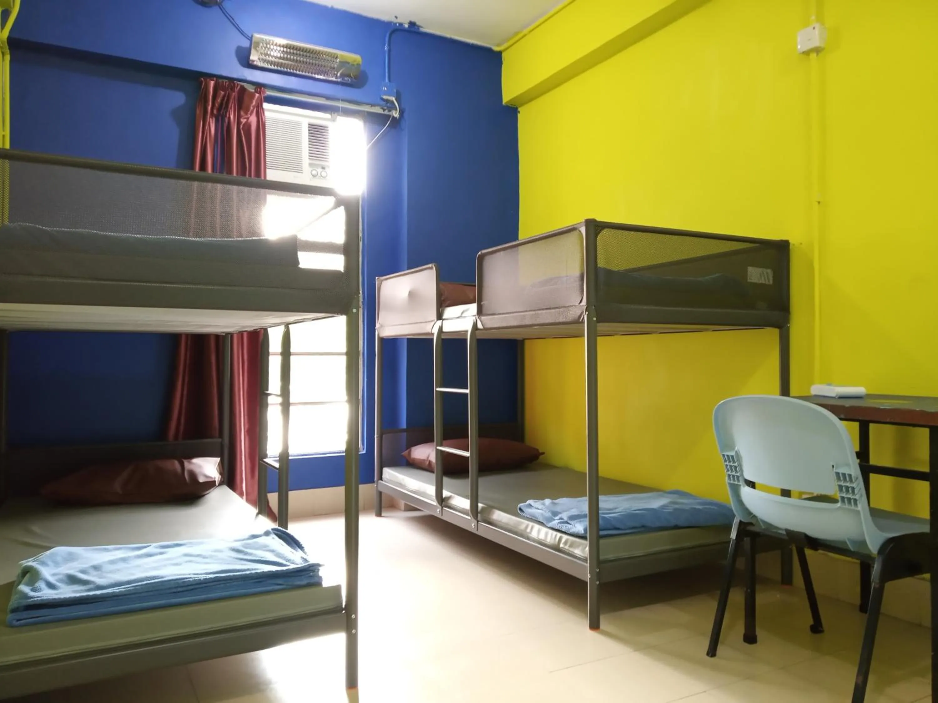 4-Person Private Dormitory with Shared Bathroom in YHA Bradbury Jockey Club Youth Hostel
