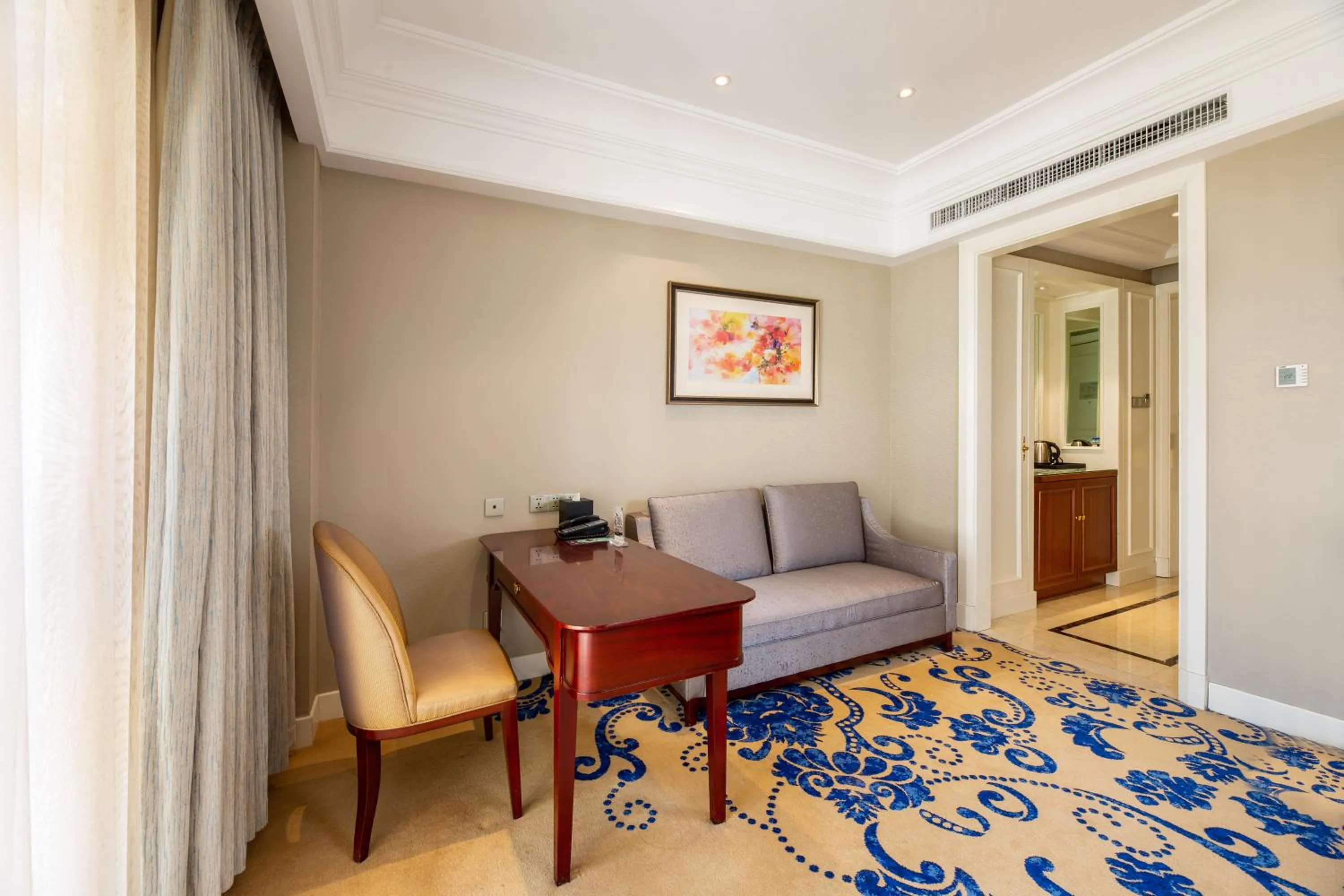 Deluxe King Room in Pullman Tangshan