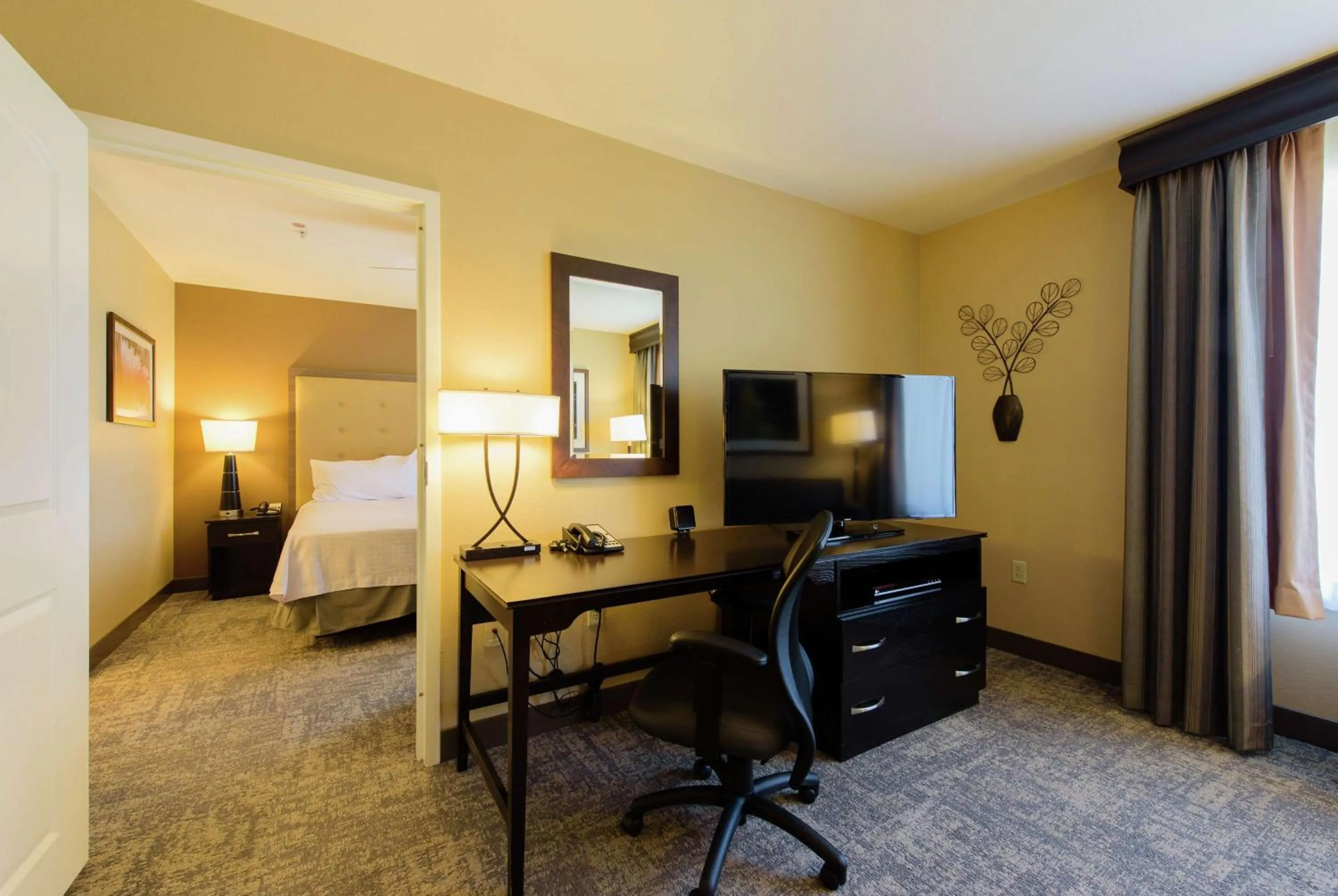 One-Bedroom King Suite - Non-Smoking in Homewood Suites by Hilton Phoenix Chandler Fashion Center