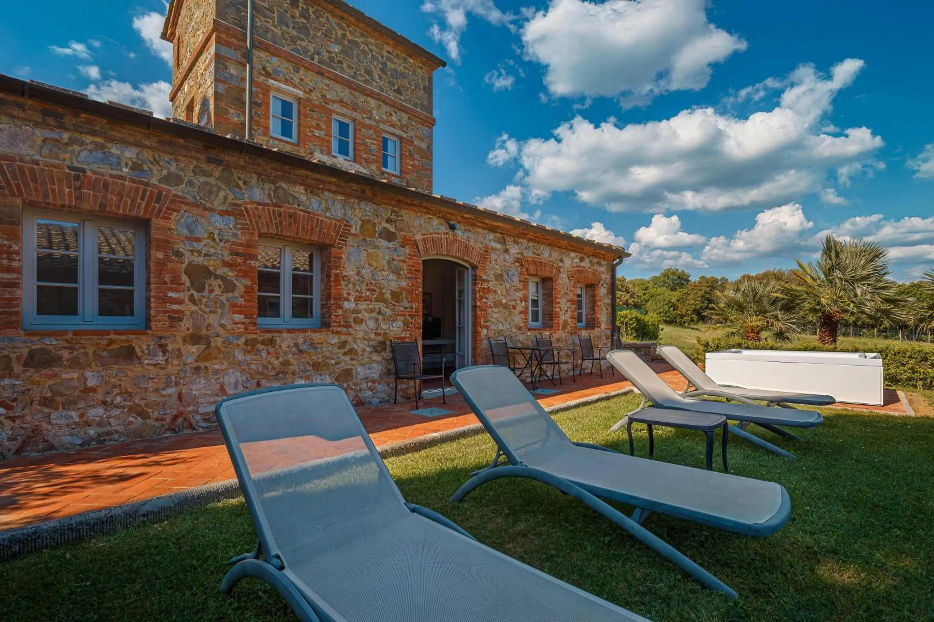  La Torre Villa with private outdoor Jacuzzi in Borgo Scopeto Wine & Country Relais
