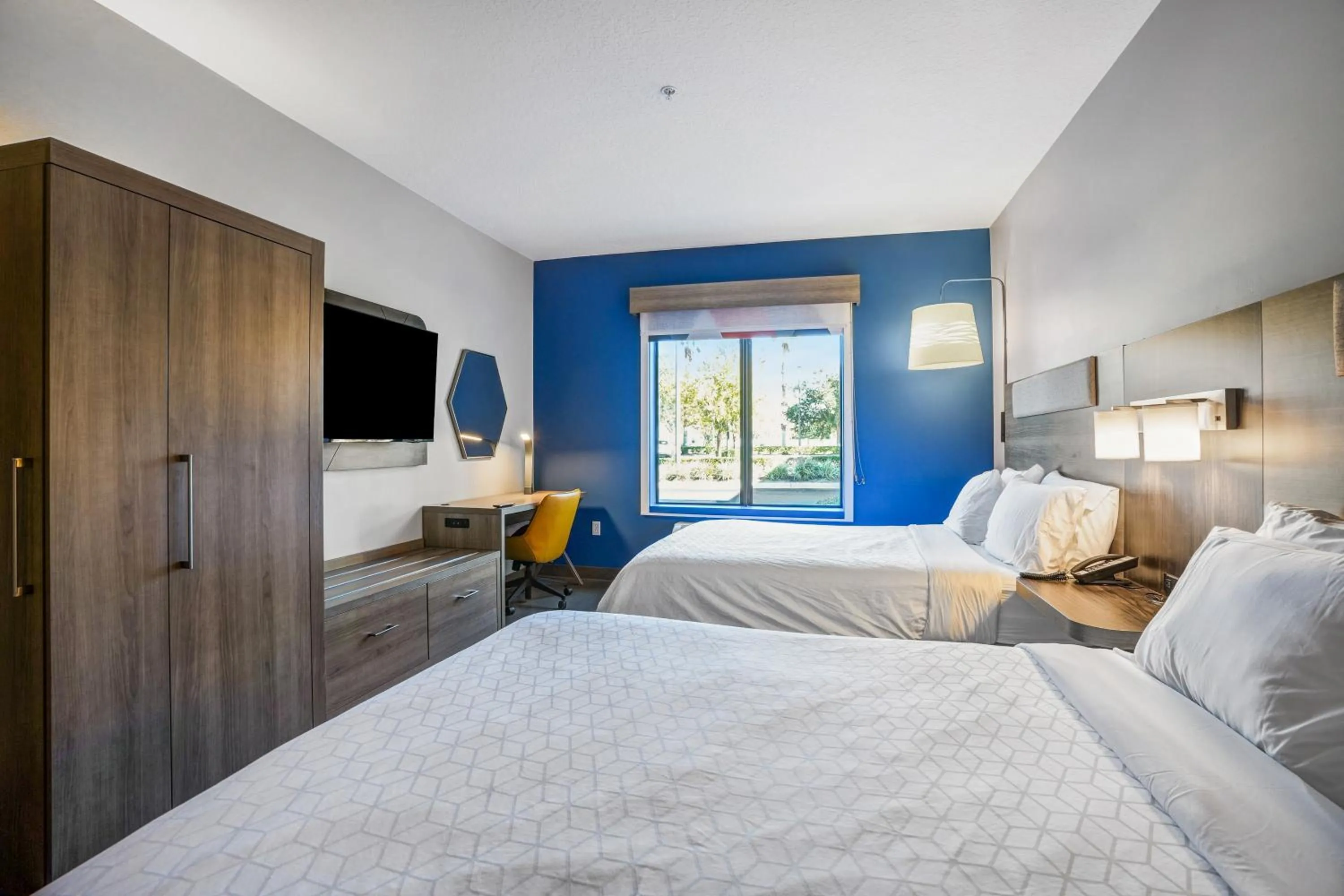 Suite - Mobility Access/Hearing Accessible in Holiday Inn Express & Suites Jacksonville - Atlantic Beach by IHG