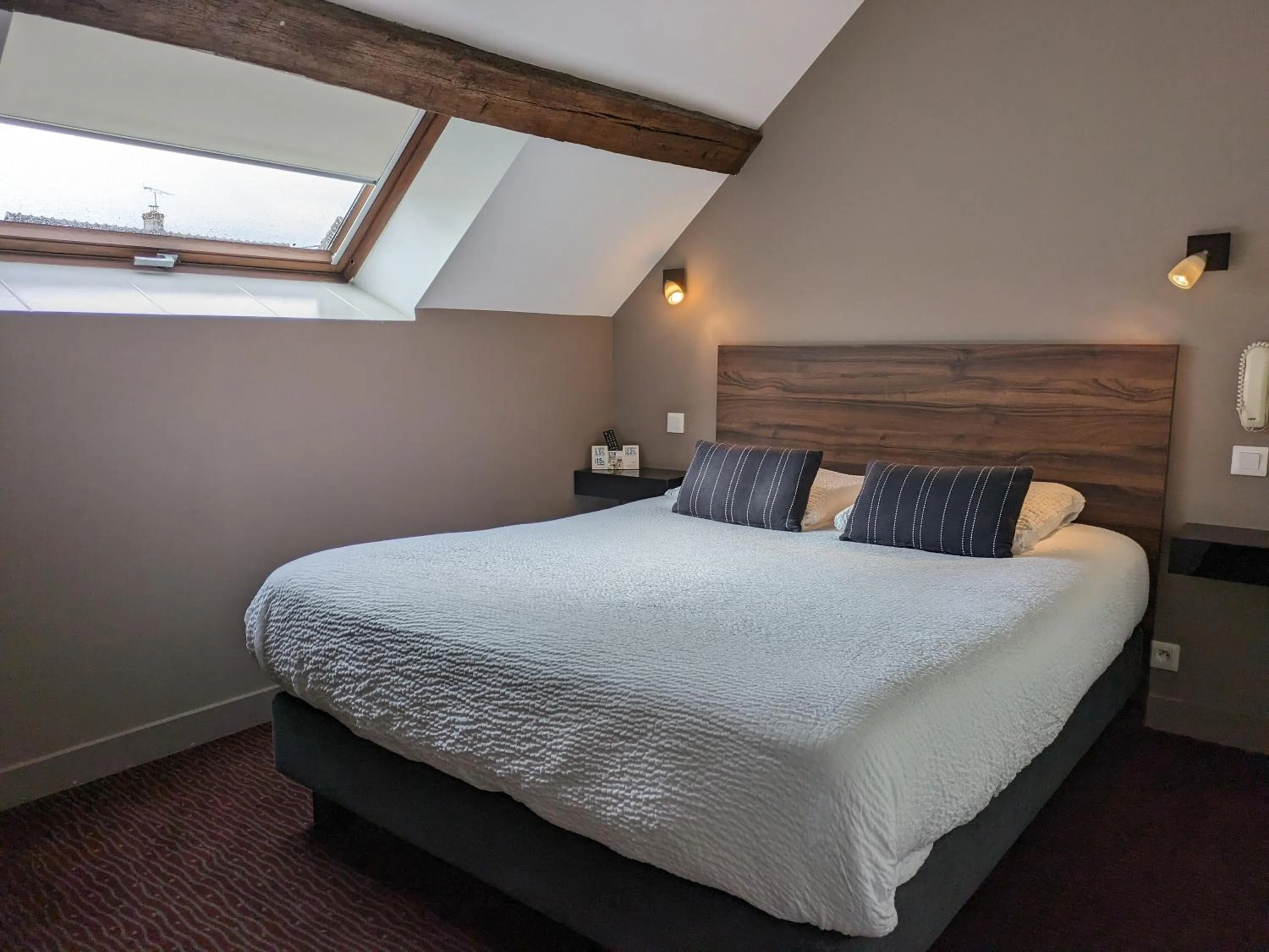 Superior Family Room in Logis Hôtel Le Saint Florent