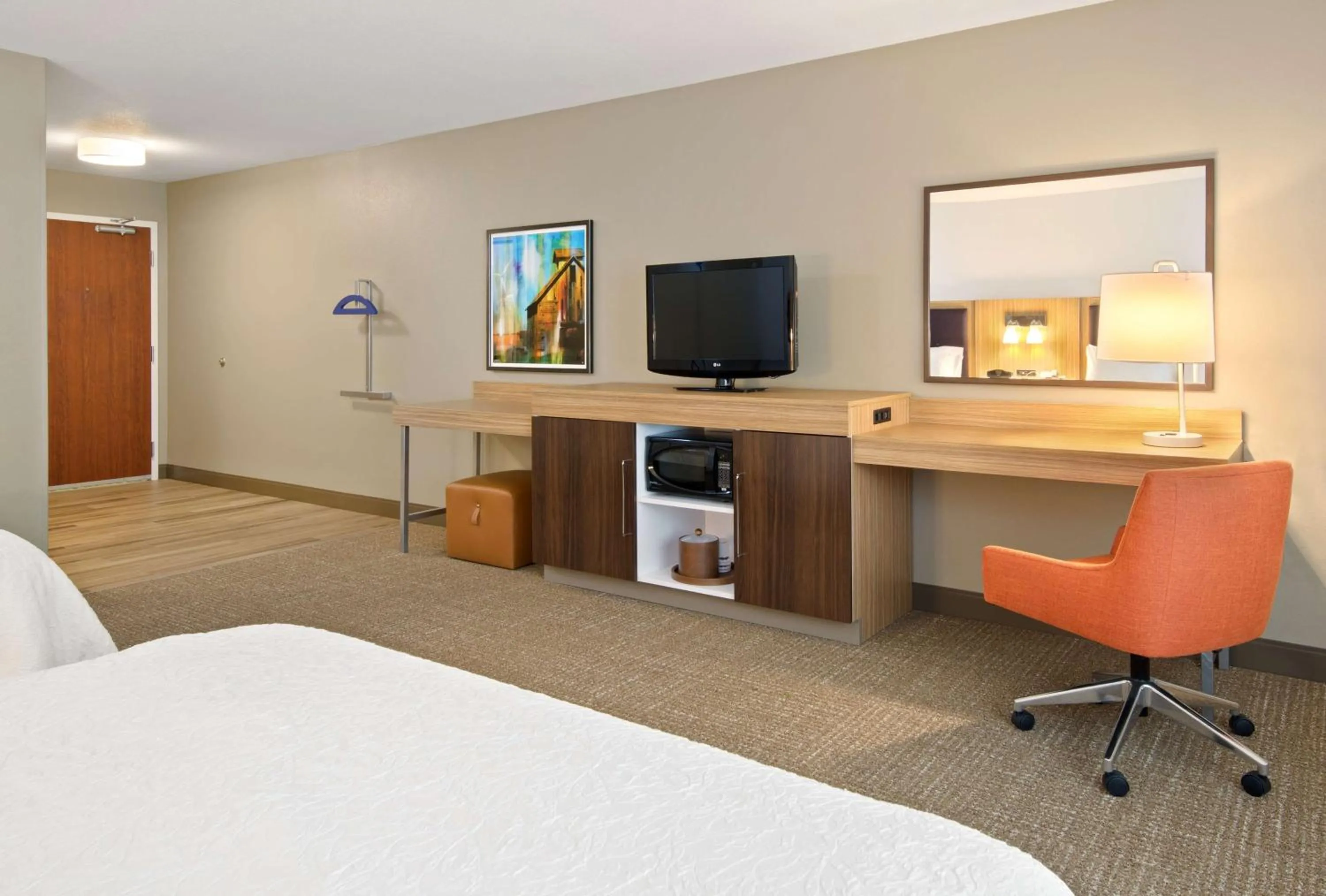 Queen Room with Two Queen Beds - Hearing Access/Non-Smoking in Hampton Inn & Suites by Hilton Walla Walla