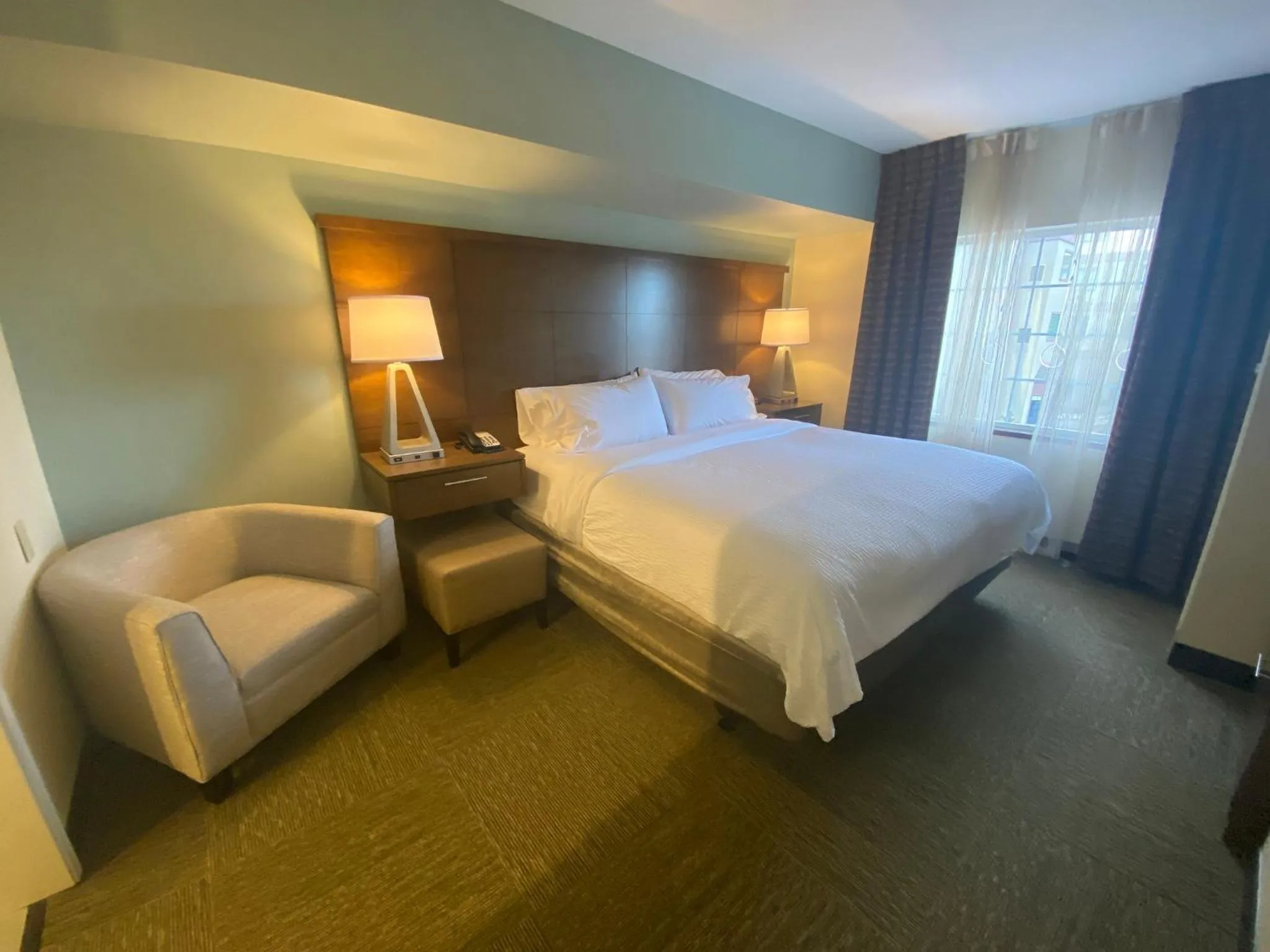 One-Bedroom Queen Suite in Staybridge Suites Great Falls by IHG