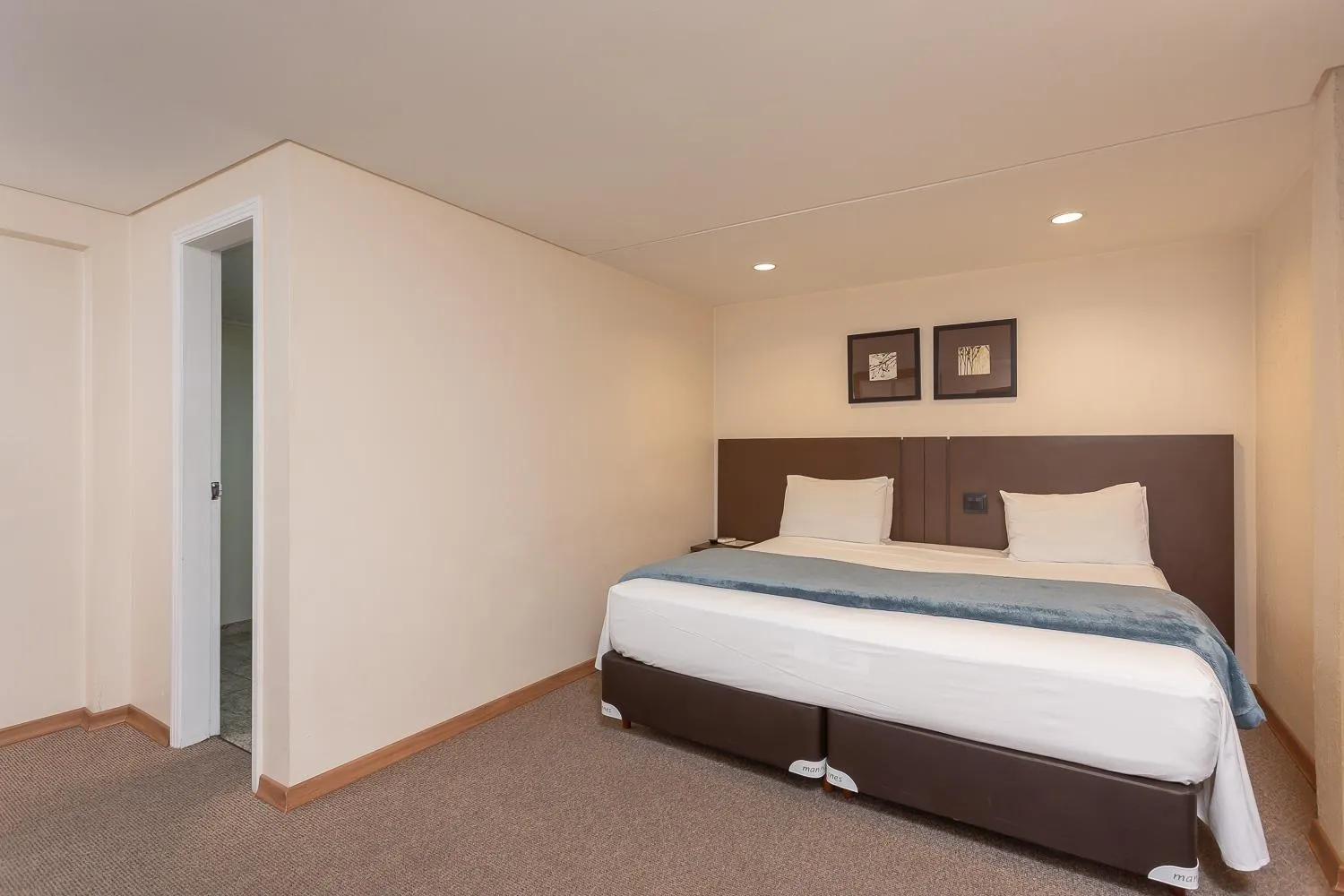 Superior Double Room - single occupancy in Roochelle Hotel by Nobile