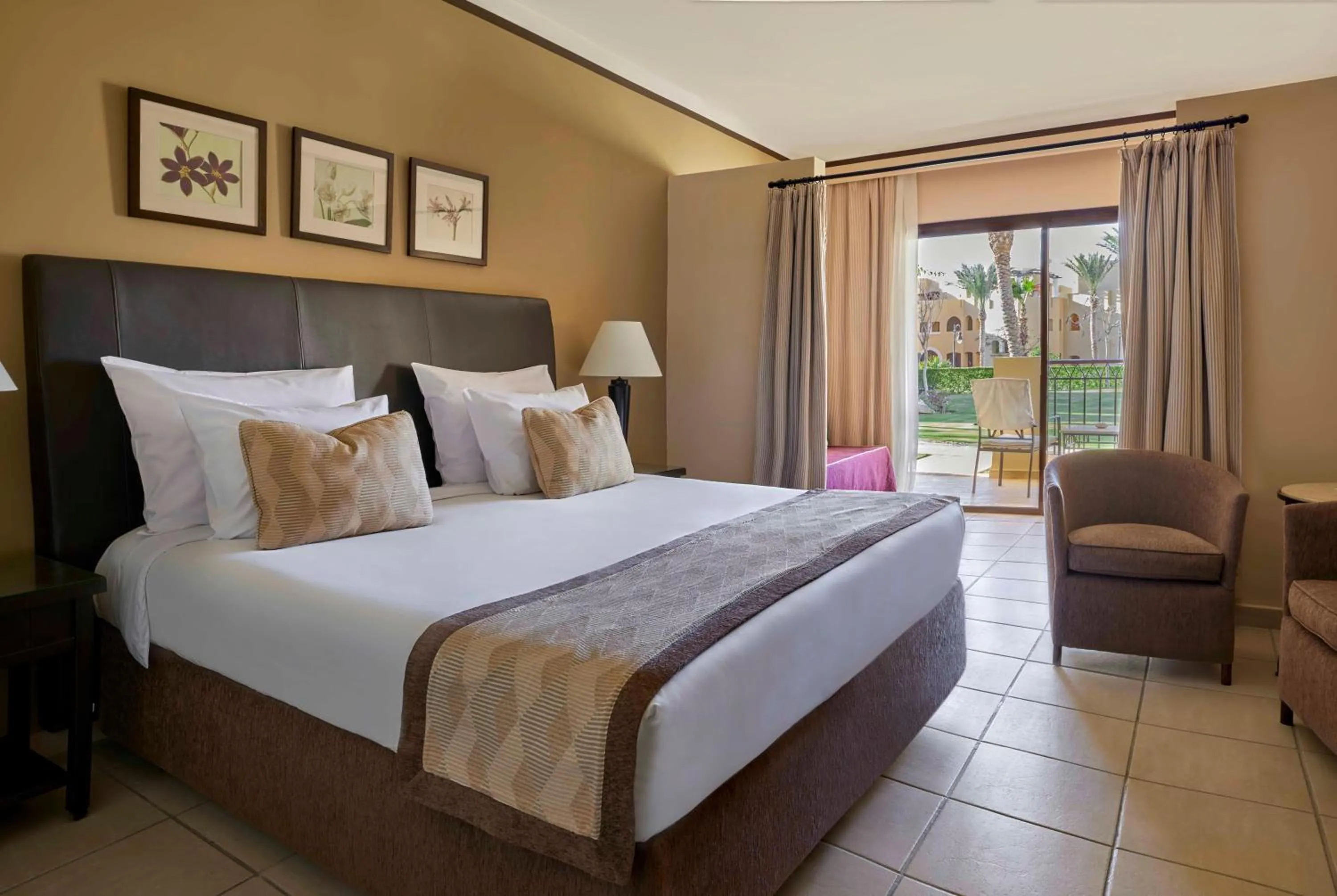 Deluxe, Queen or Twin Bed, Garden View - Jaz Lamaya in JAZ Lamaya Resort