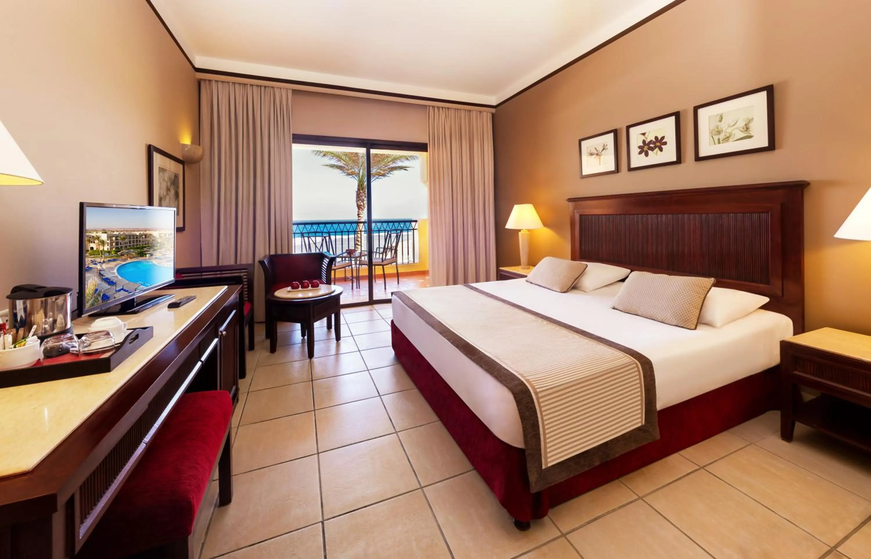 Superior, Queen or Twin Bed, Pool View - single occupancy - Jaz Samaya in JAZ Lamaya Resort
