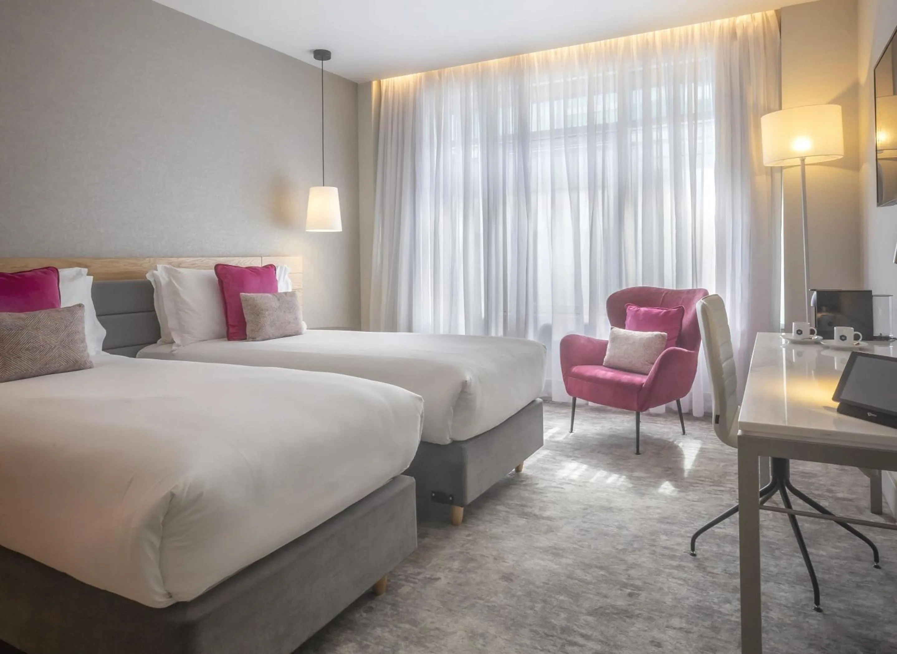 Deluxe Twin Room in The Morgan Hotel