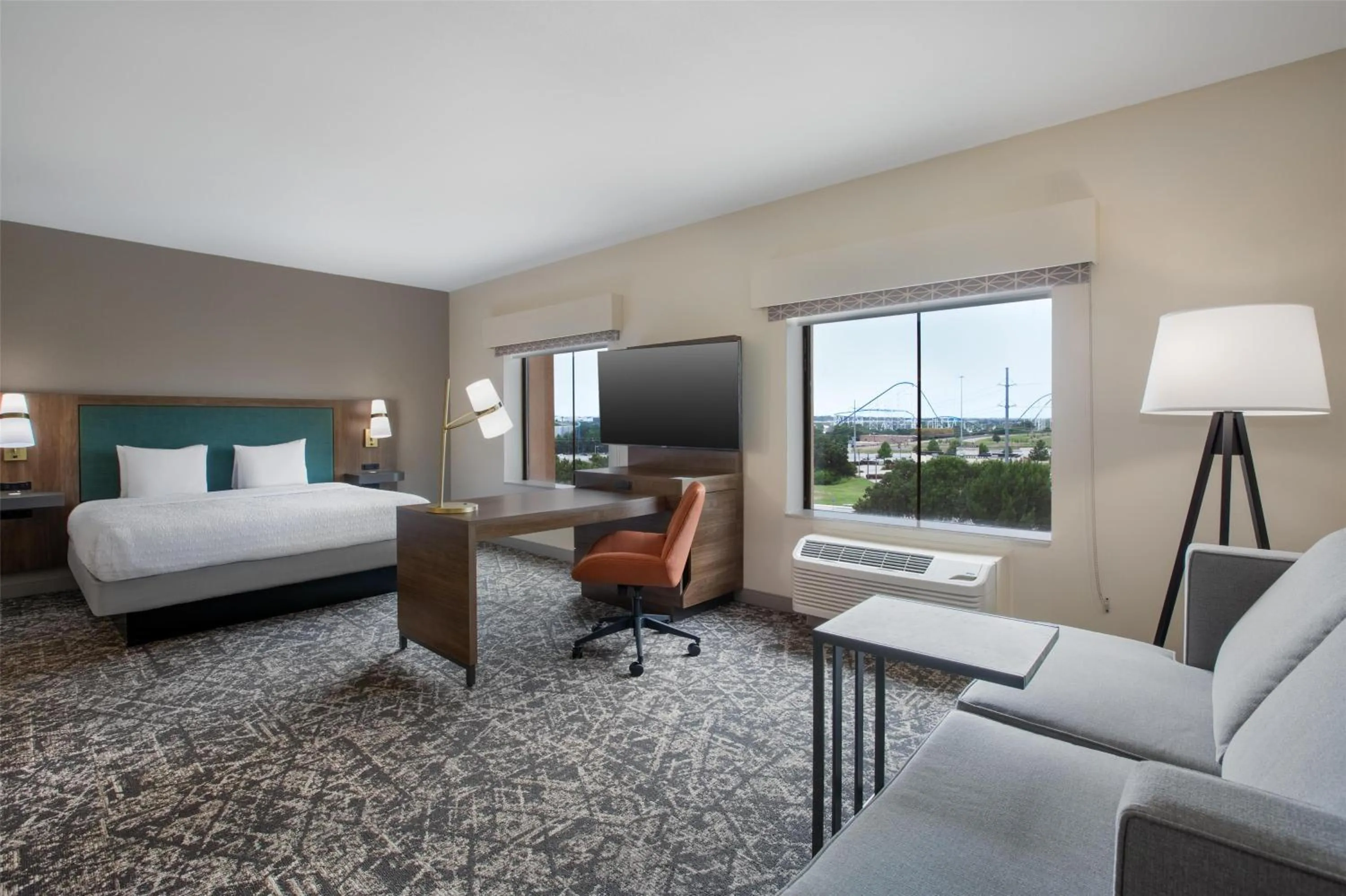 King Studio Suite with Sofa Bed - Non-Smoking in Hampton Inn & Suites Dallas-Arlington North-Entertainment District