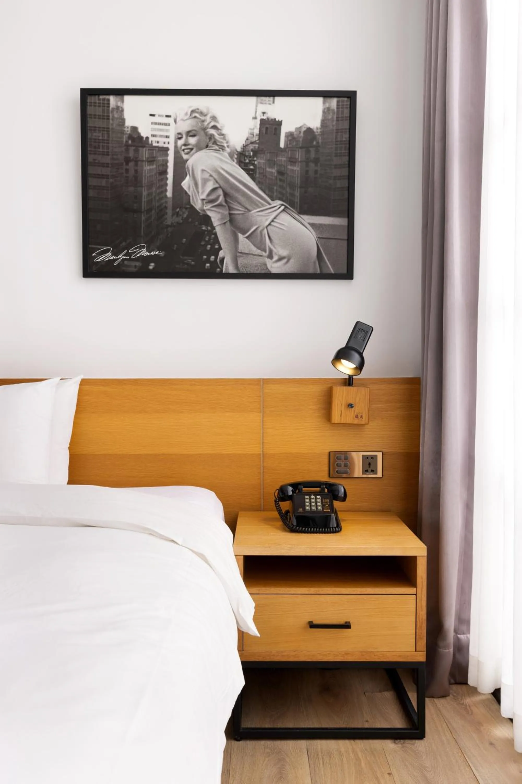 Deluxe Double Room with Balcony in BlueSky Hotel