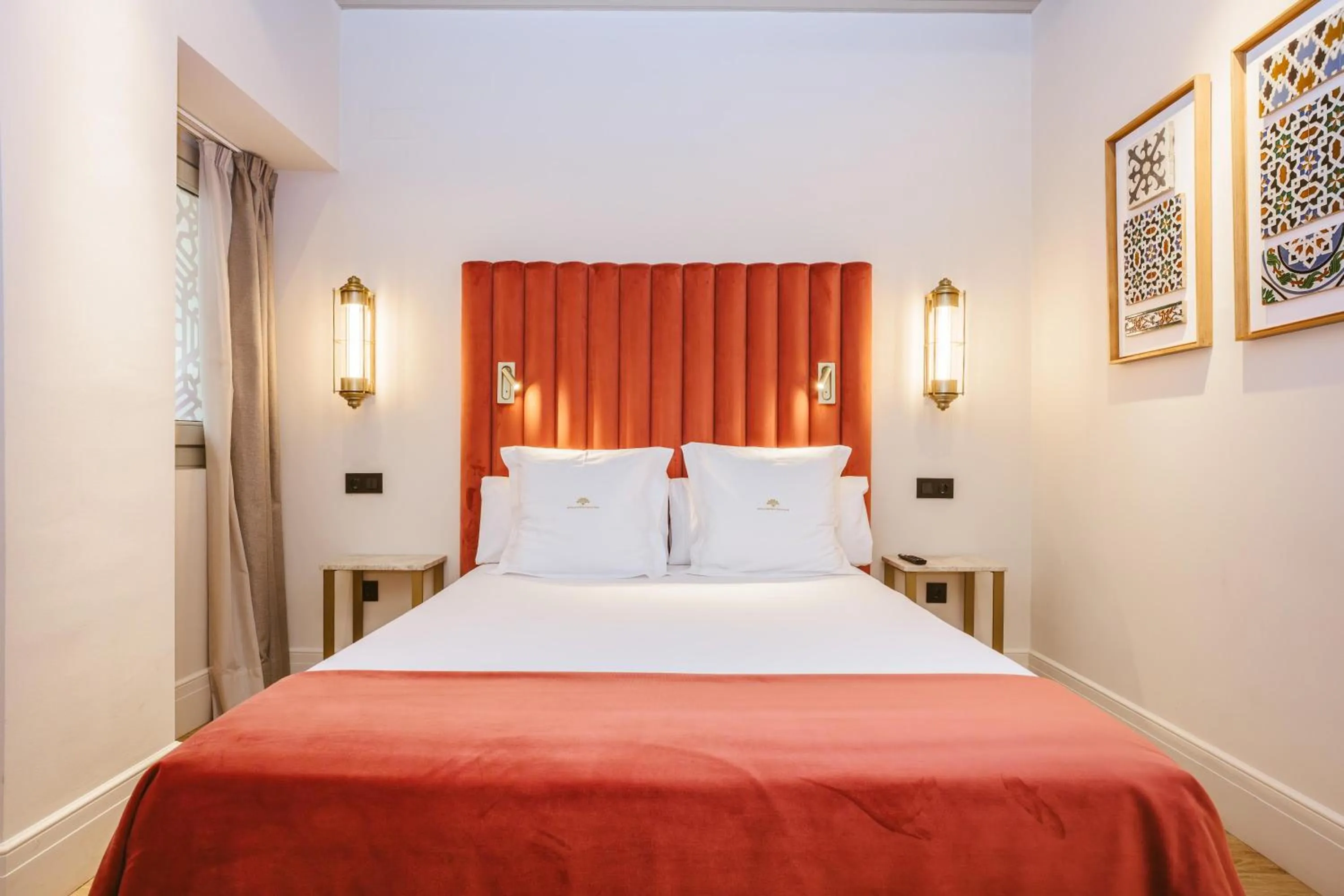 Double Room Ground Floor with Patio View in Hotel Boutique Casas de Santa Cruz