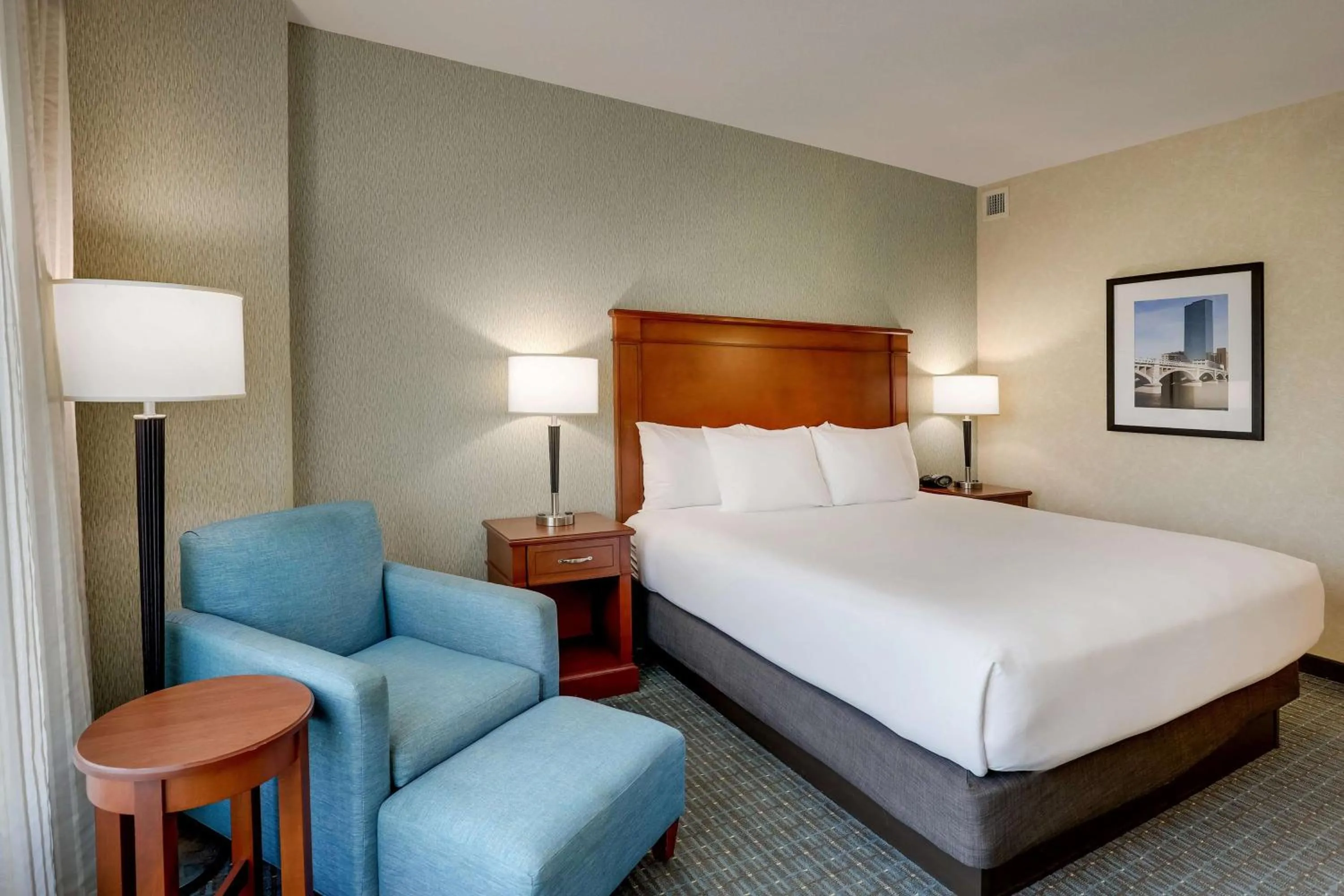 Deluxe King Room in Drury Inn & Suites Grand Rapids