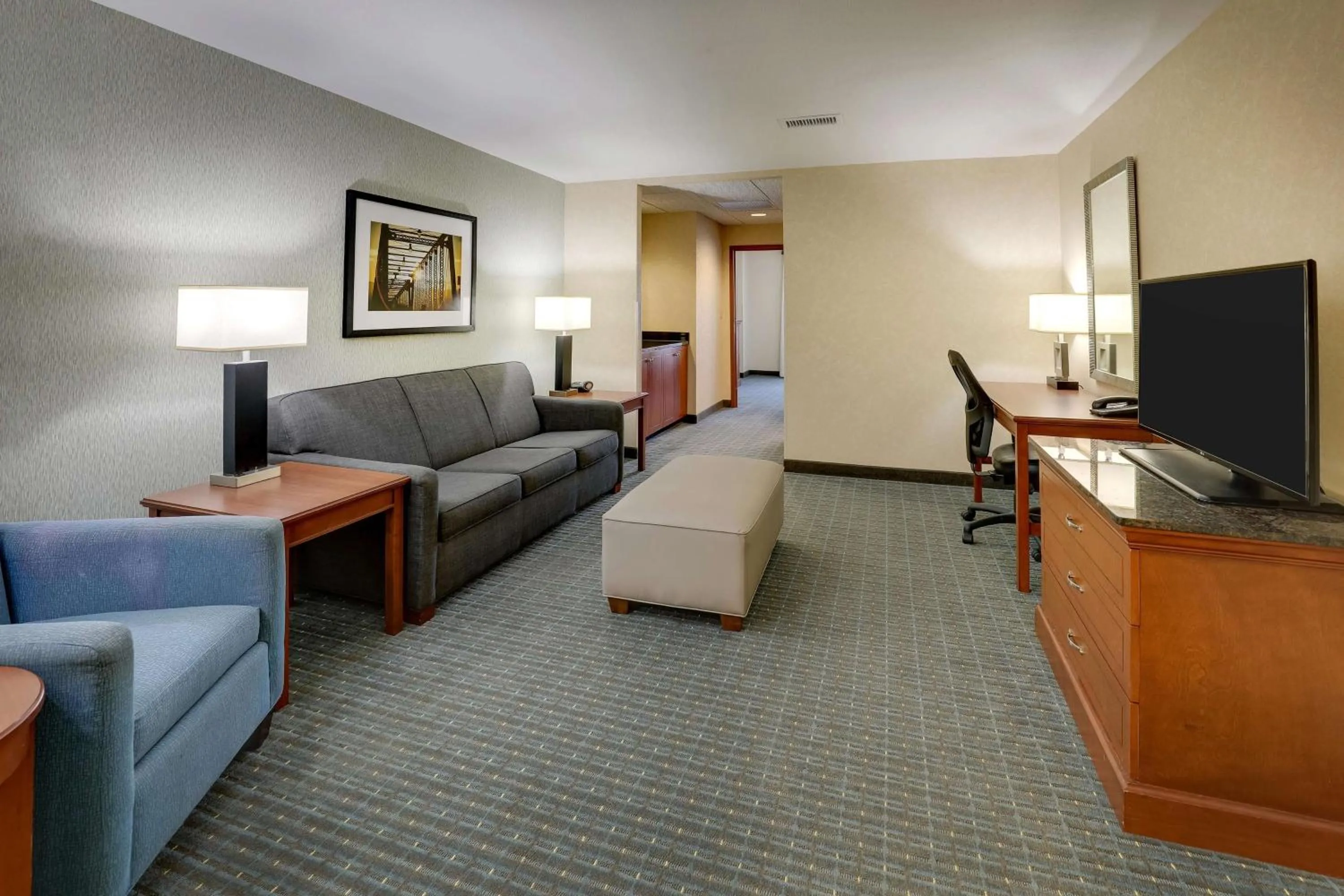 Superior King Suite in Drury Inn & Suites Grand Rapids
