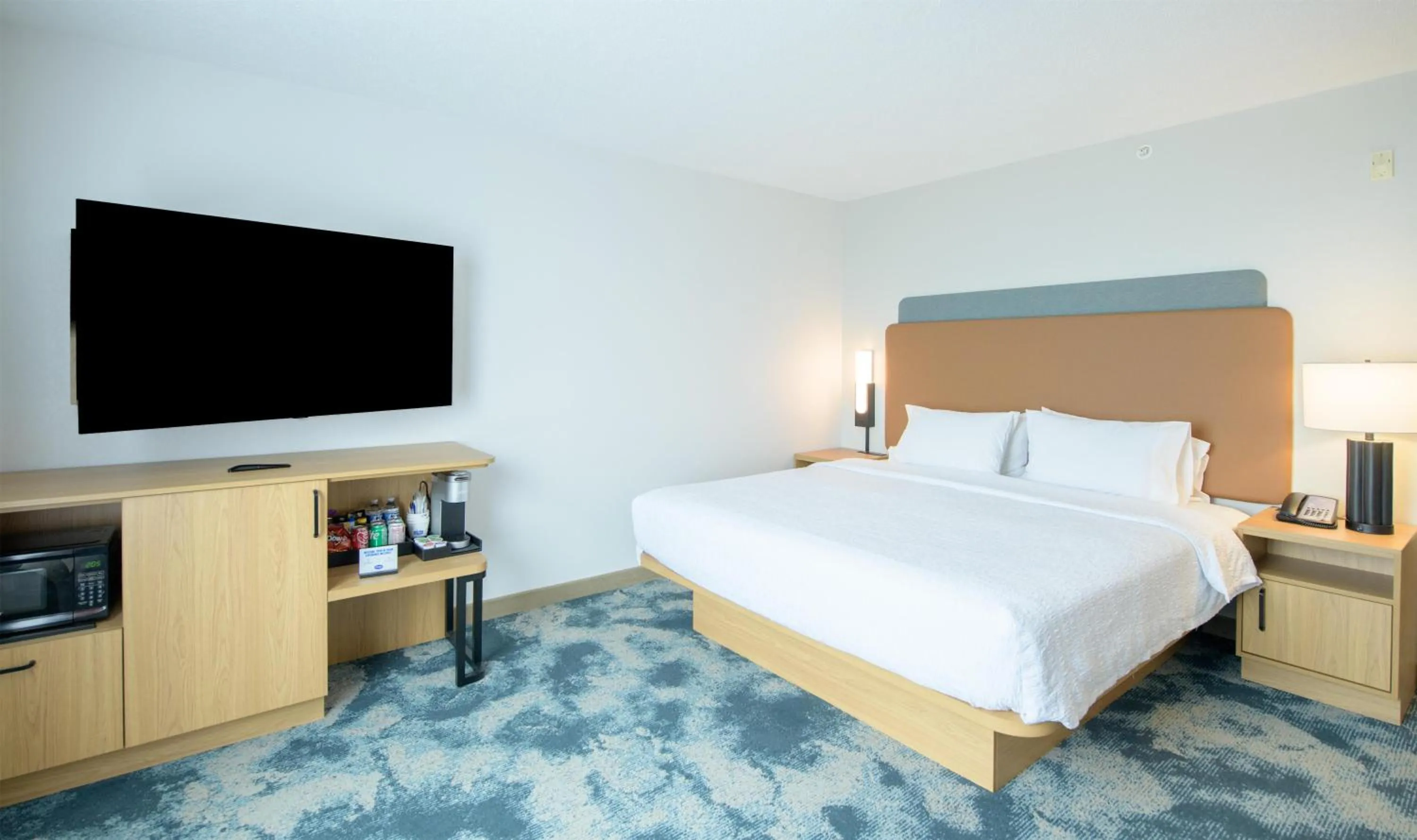 Premium King Room - Non-Smoking in Hampton Inn Presque Isle