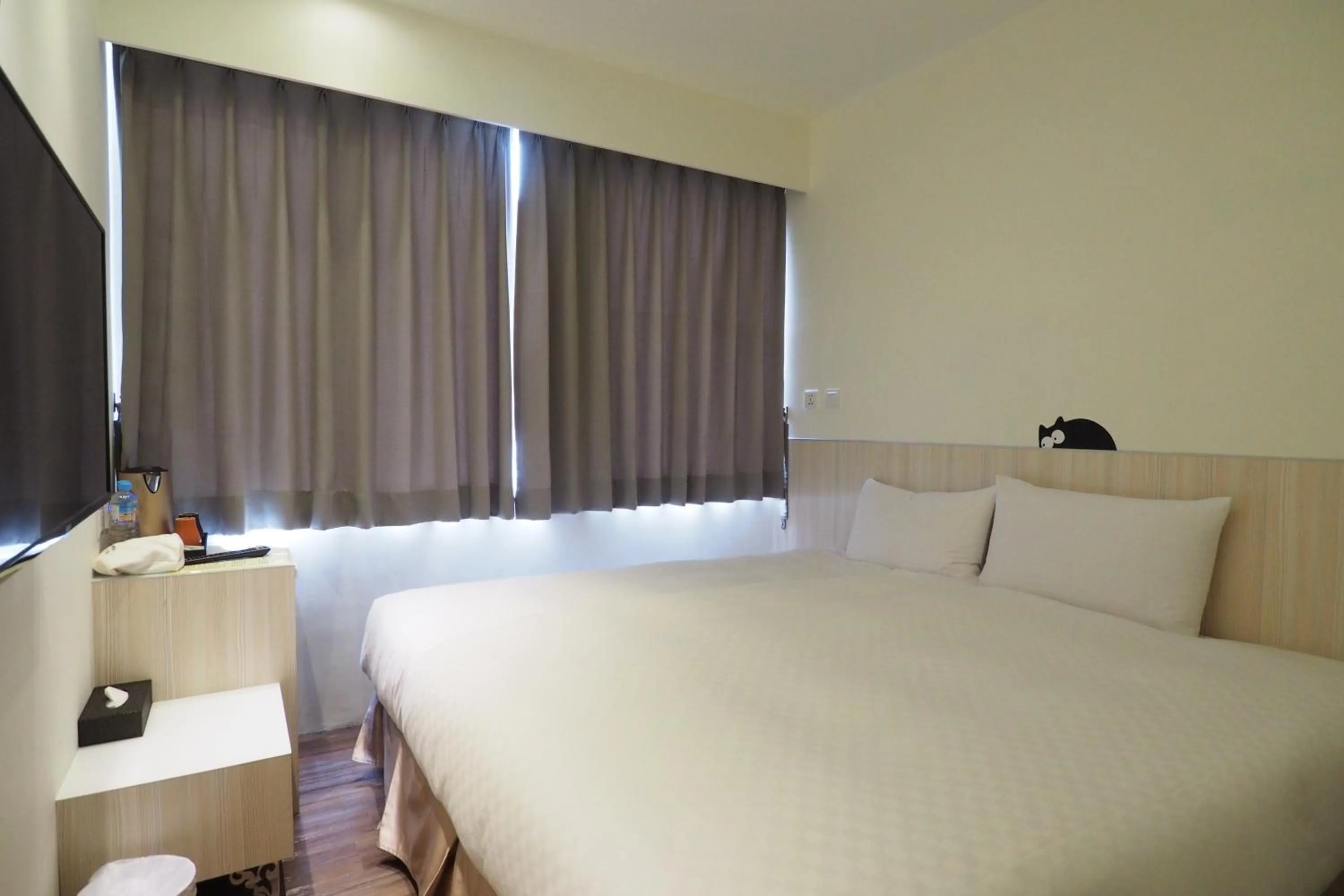 Economy Double Room in M Hotel