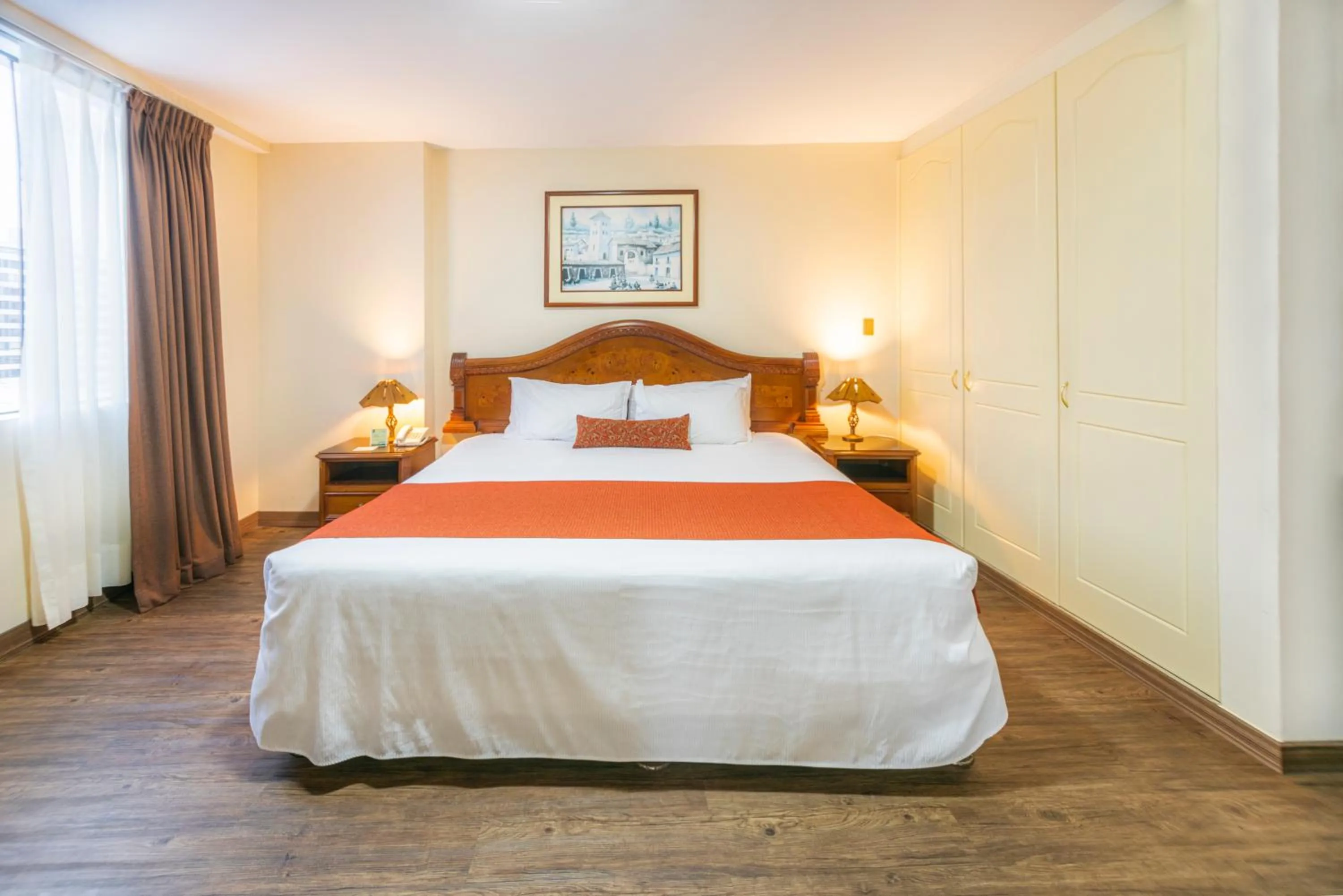 Senior Suite in Miraflores Colon Hotel