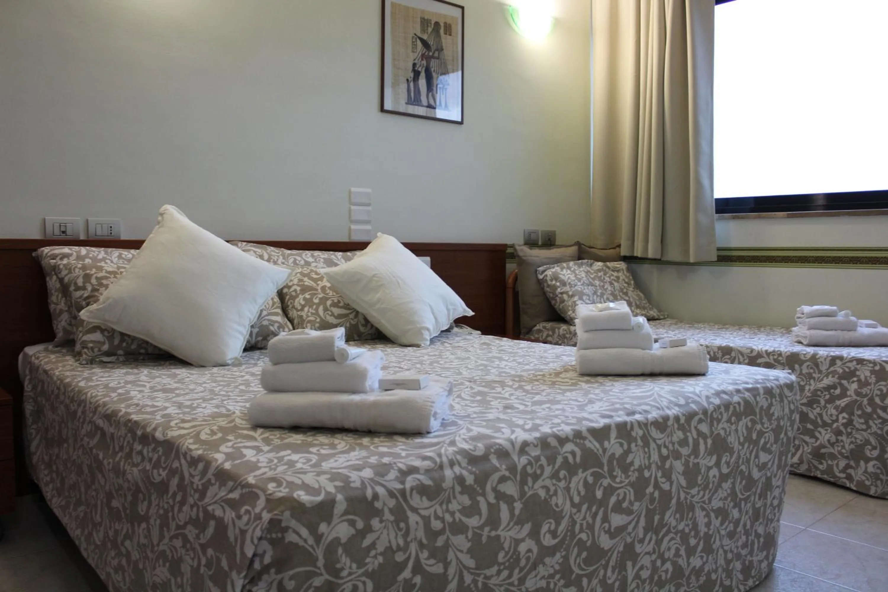 Standard Queen Room in Hotel Cristallo Relais, Sure Hotel Collection By Best Western