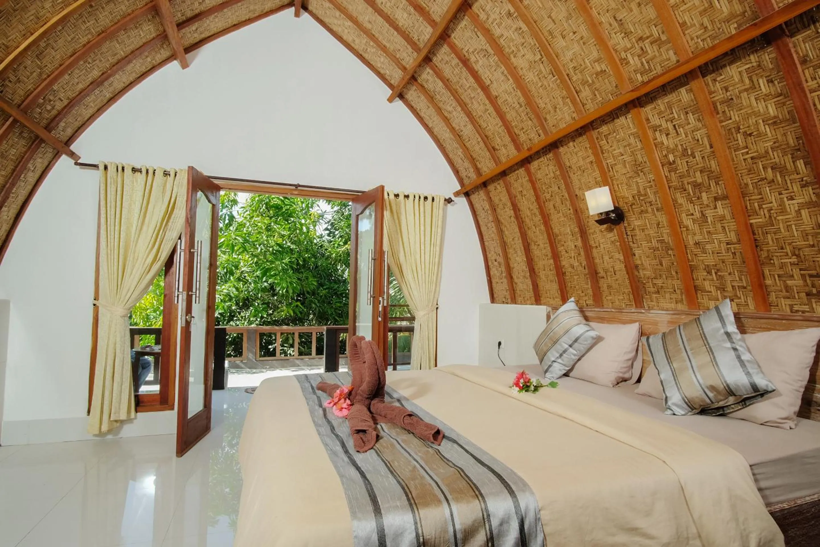 Deluxe Bungalow with Garden View in Warna Beach Hotel