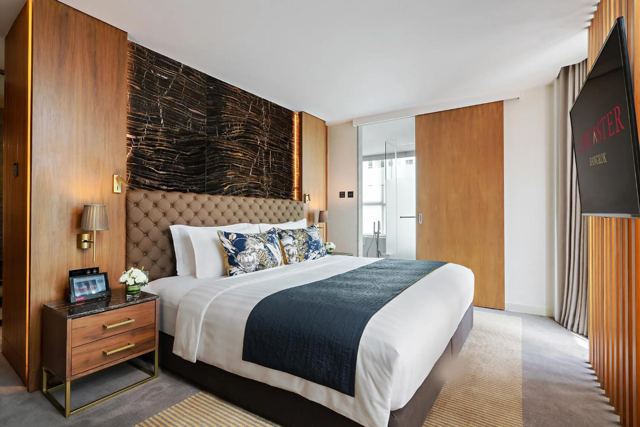 Executive Suite in Lancaster Bangkok